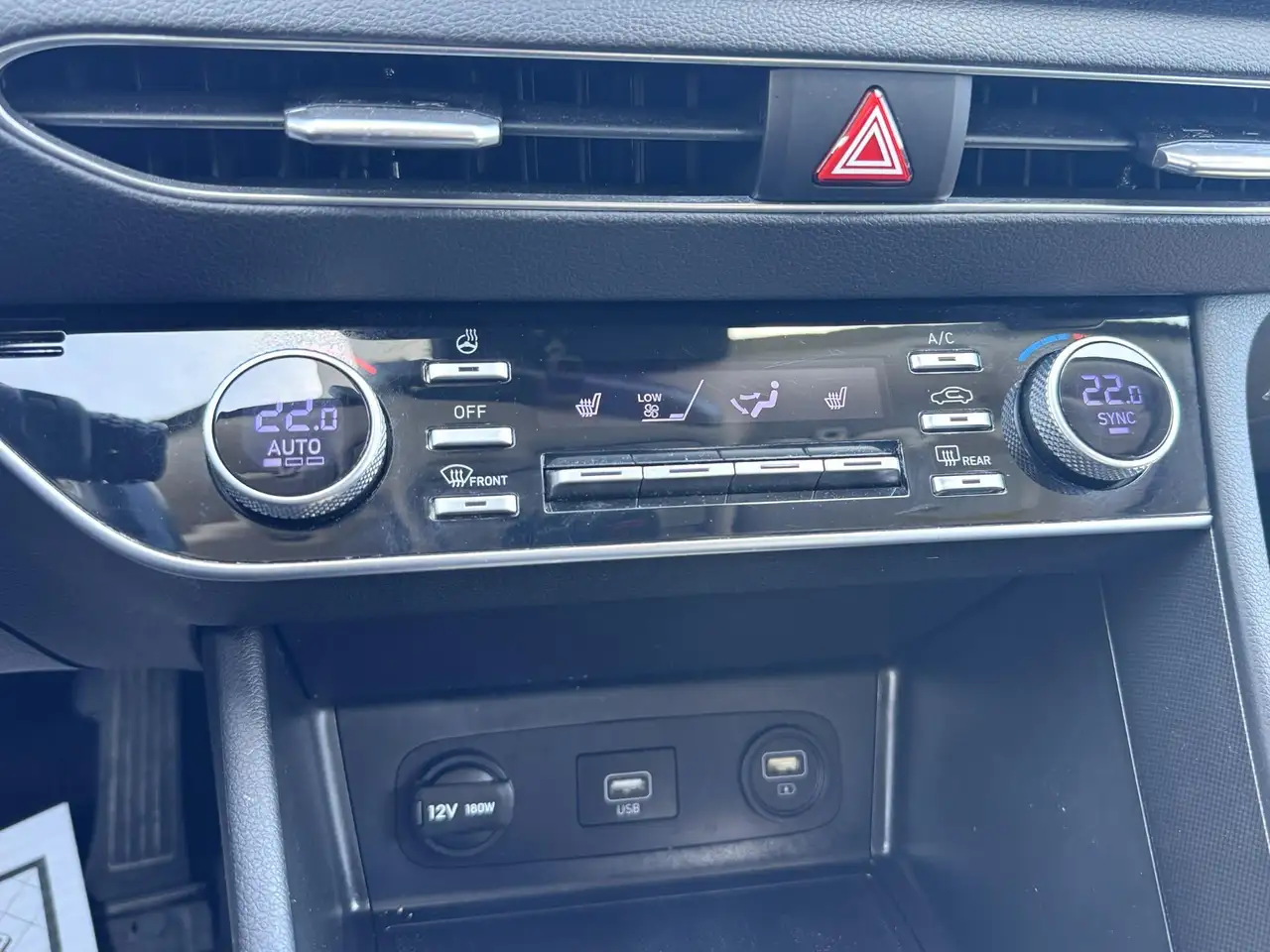 Hyundai SONATA снимка Hyundai SONATA