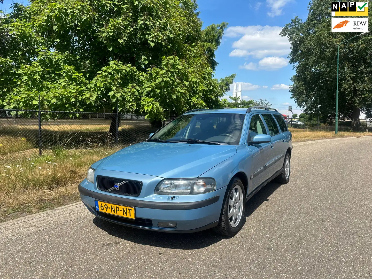 Volvo V70 2.4 Comfort Line AUTOMAAT/STOELVERW/CRUISE/TREKHAA Blu/Azzurro - 1
