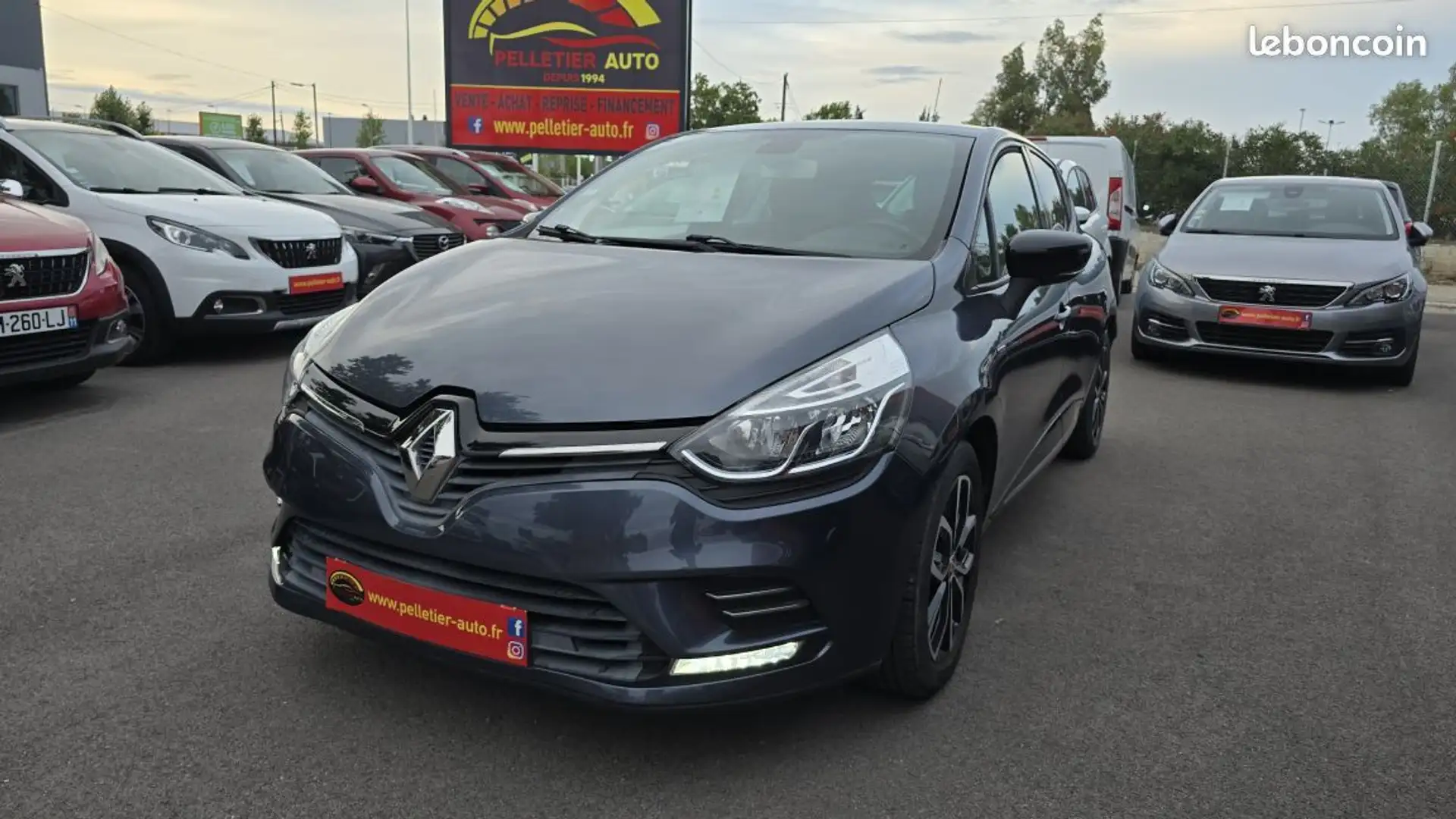 Renault Clio 1.2 16V 75 Limited Gris - 1