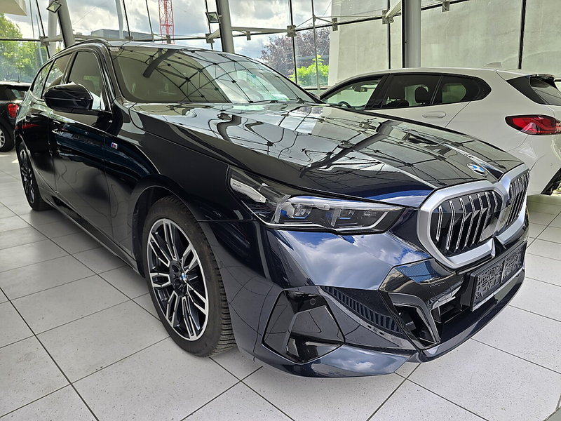 BMW 520 d xDrive Aut. G61 "M Aerodynamikpaket" Volllede... — photo 4