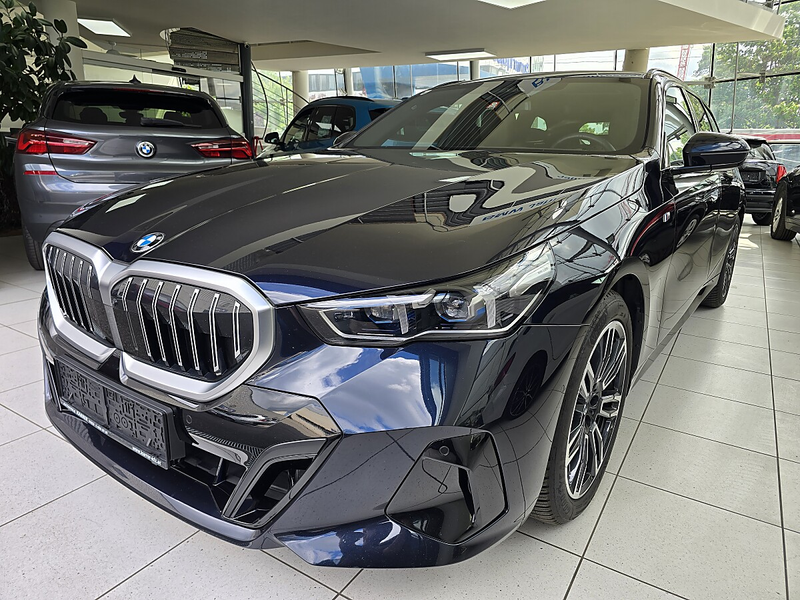 BMW 520 d xDrive Aut. G61 "M Aerodynamikpaket" Volllede...
