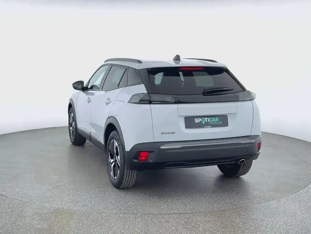Peugeot 2008 view 5