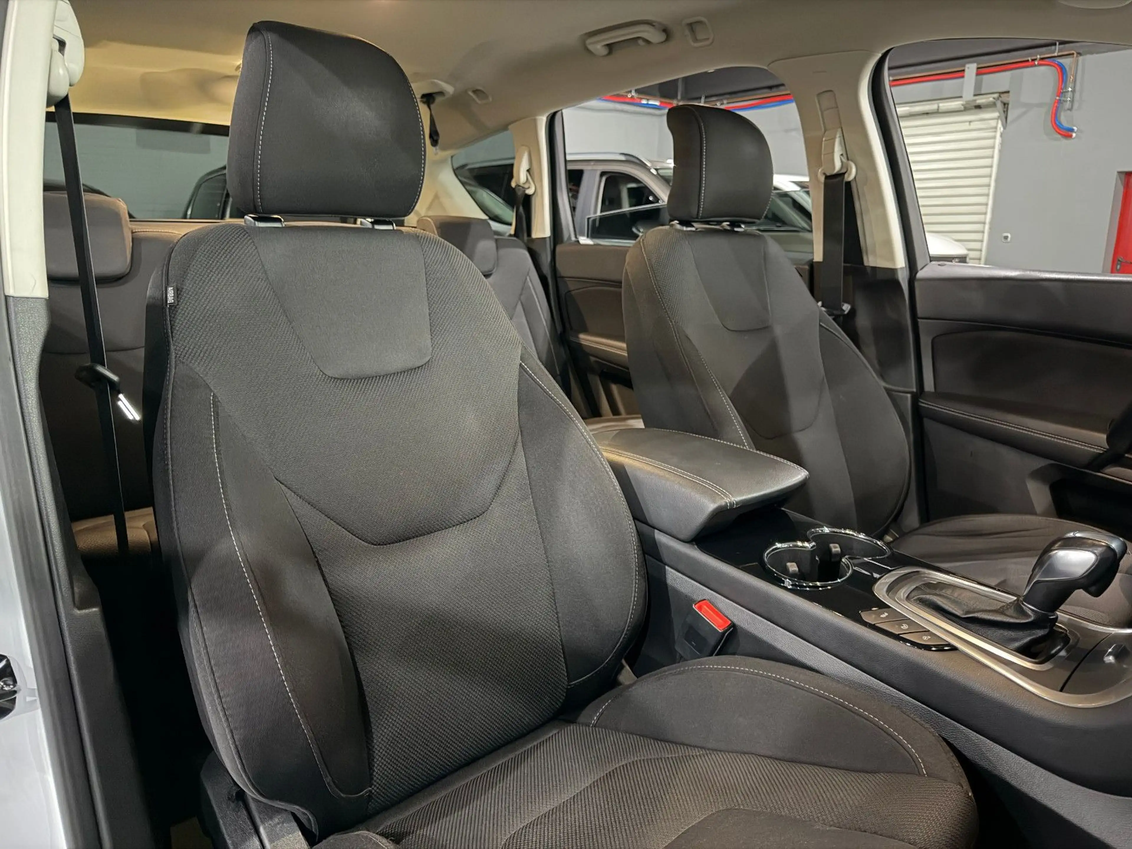 Ford S-Max 2.0 d 7 SITZ/ACC/AUT/LED/NAVI/AHK/KEYLES — photo 13