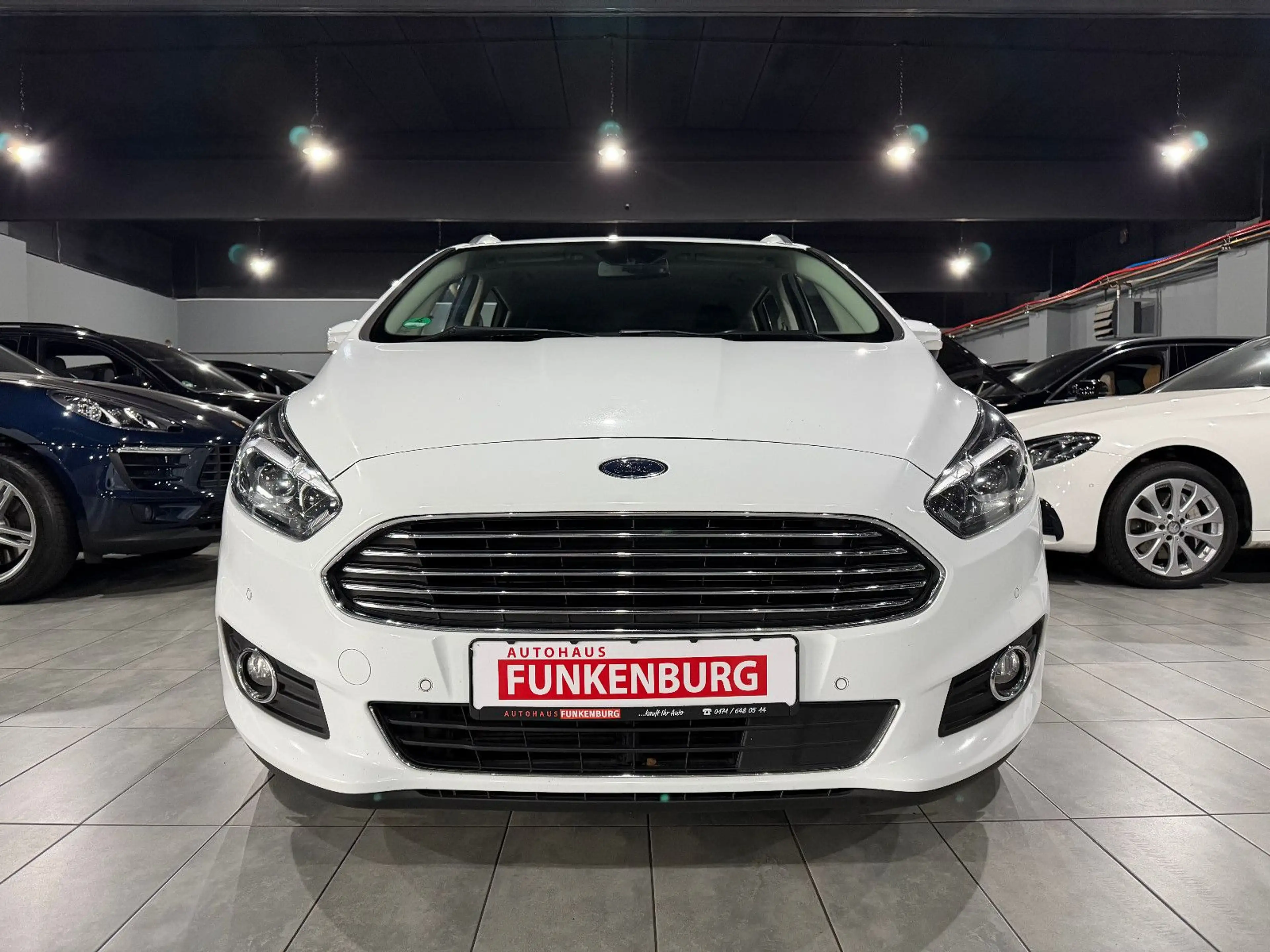 Ford S-Max 2.0 d 7 SITZ/ACC/AUT/LED/NAVI/AHK/KEYLES — photo 2