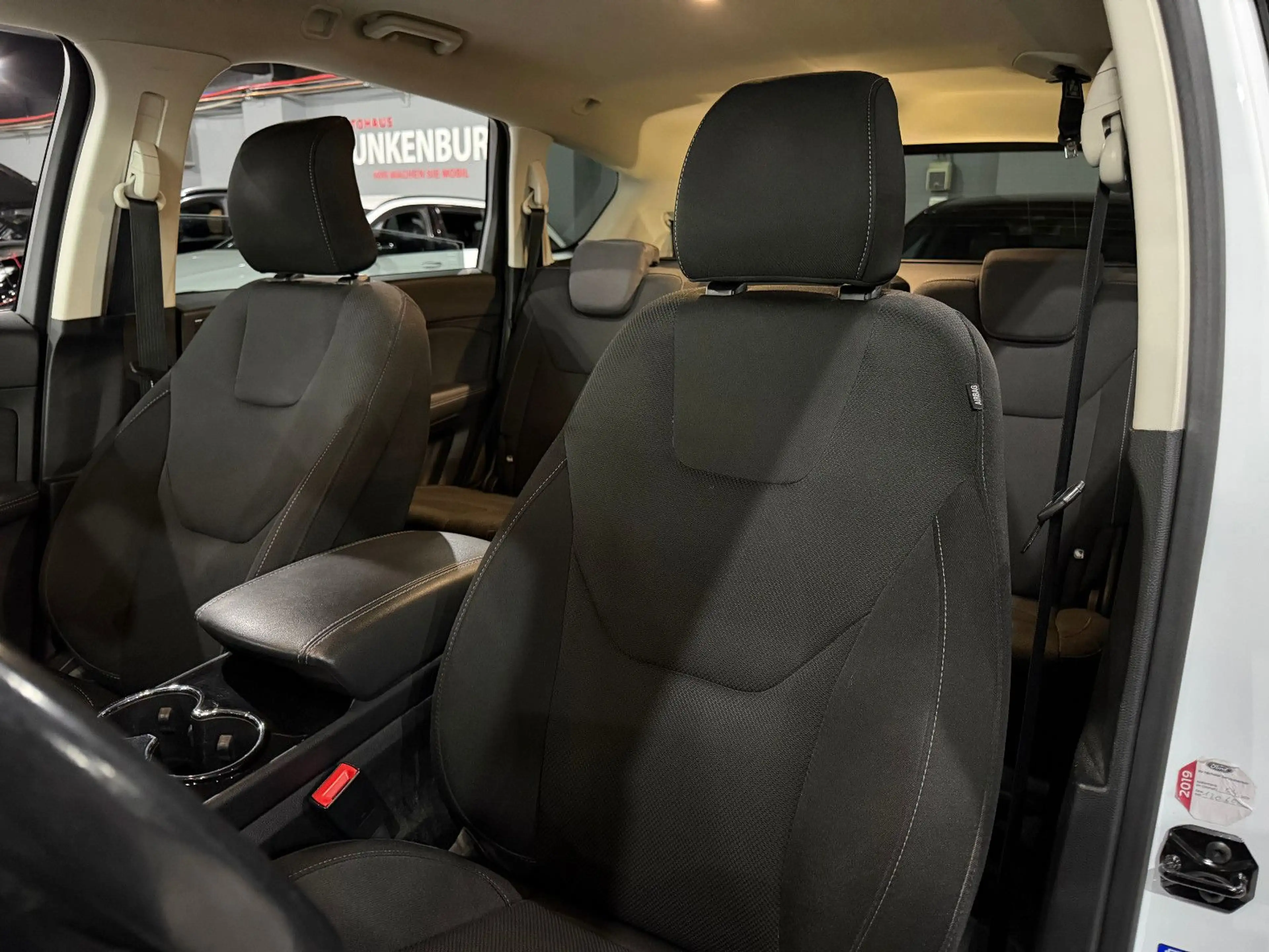 Ford S-Max 2.0 d 7 SITZ/ACC/AUT/LED/NAVI/AHK/KEYLES — photo 14