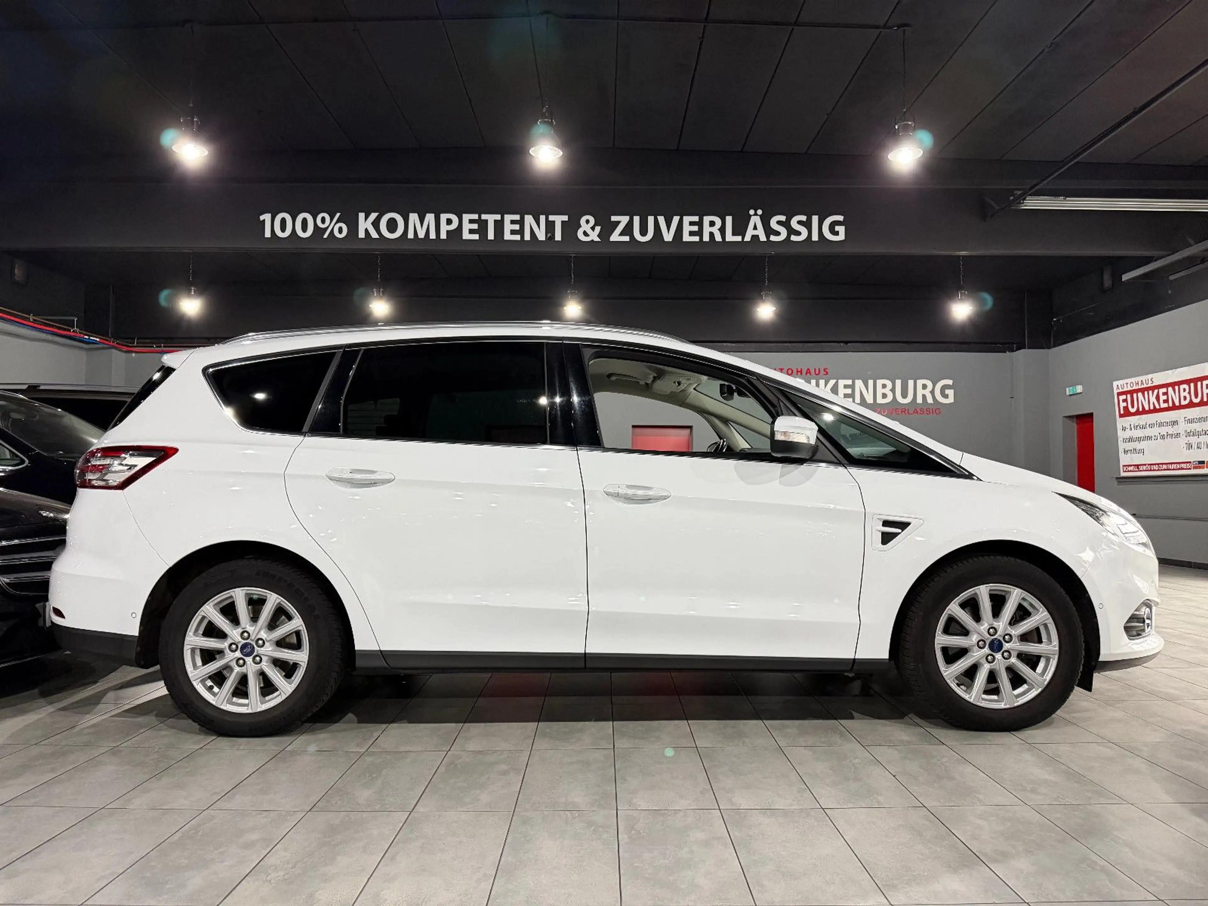 Ford S-Max 2.0 d 7 SITZ/ACC/AUT/LED/NAVI/AHK/KEYLES — photo 8