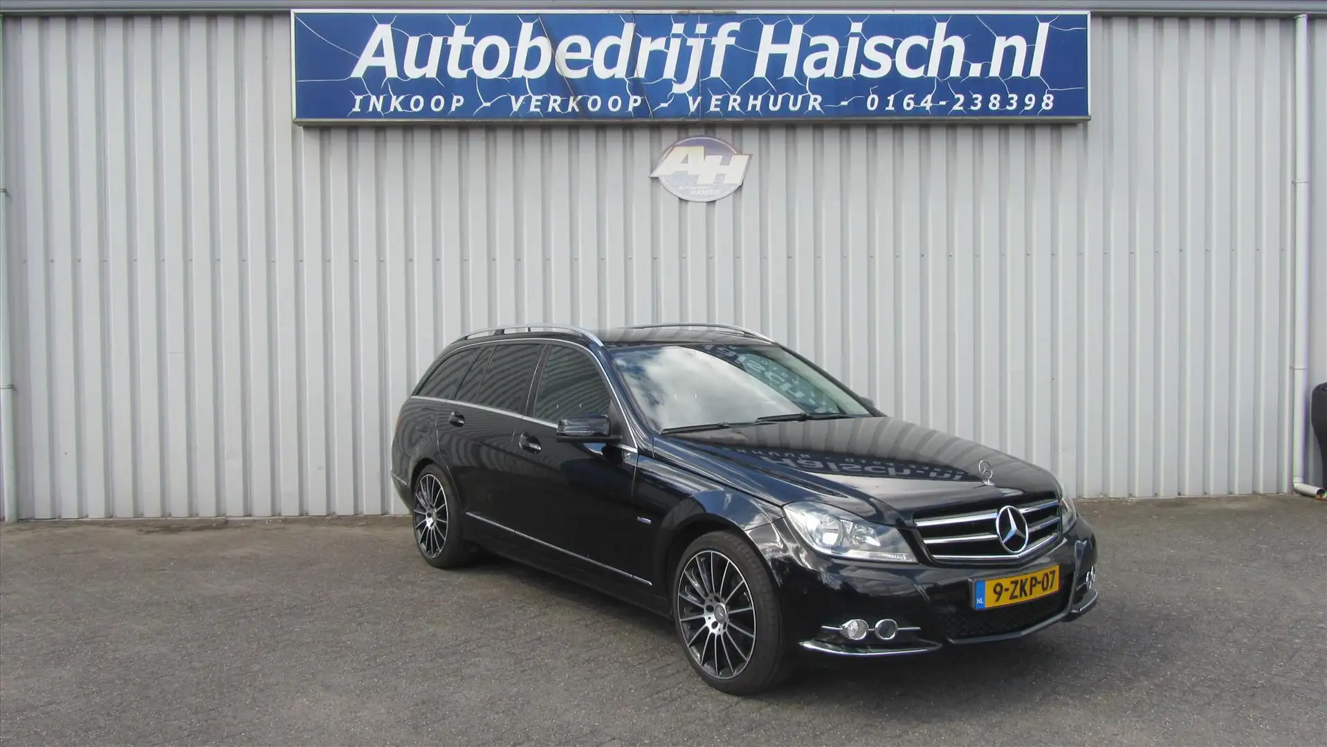 Mercedes-Benz C 180 C180 BE ESTATE AUT7 Schwarz - 1