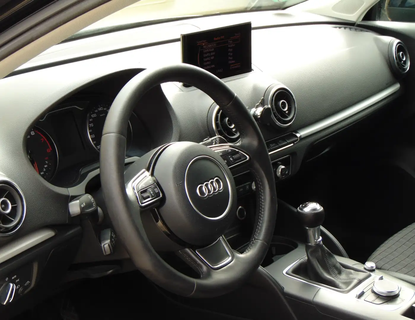 Audi A3 1.8 TFSI Sportback |Xenon|Audi-Drive-Select|PDC| - 2