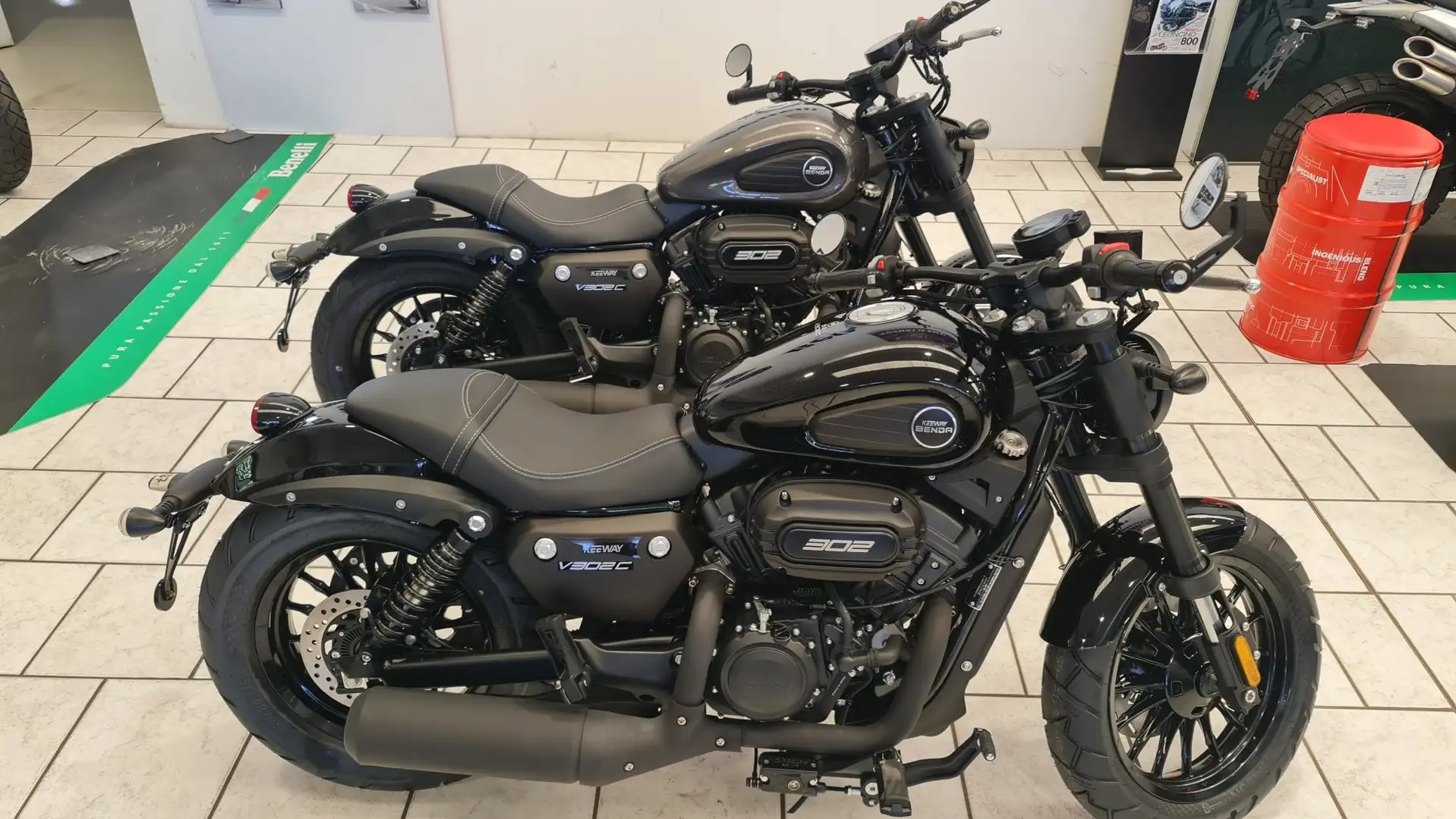 Keeway V 302 Custom Nero - 1