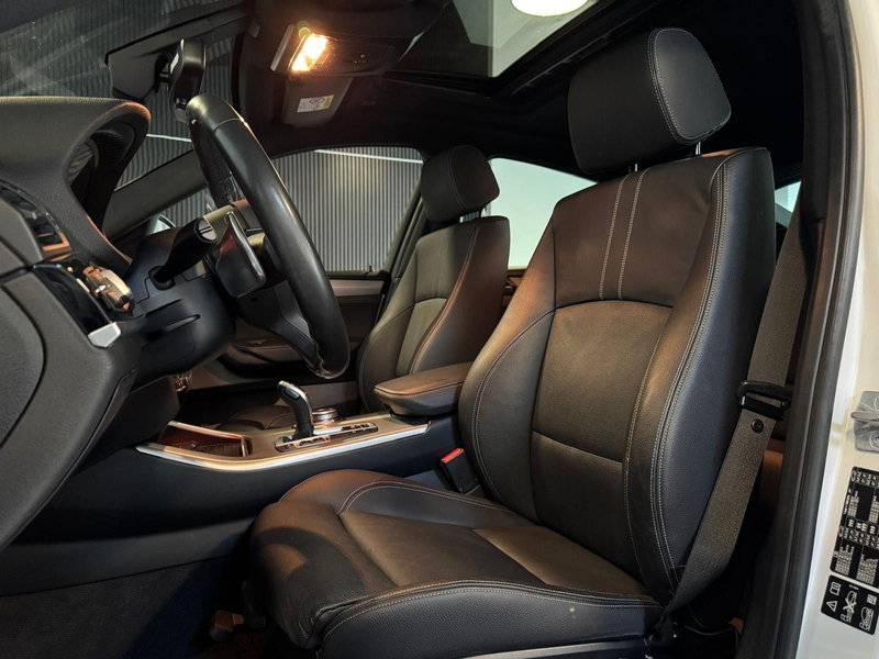 BMW X4 xDrive 30d M-Paket/Schiebedach+Head-Up+Kamera — photo 12