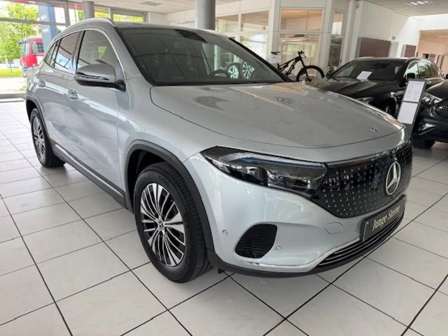 Mercedes-Benz EQA 350 4M Electric Art Advanced Plus Distronic Срібний - 2