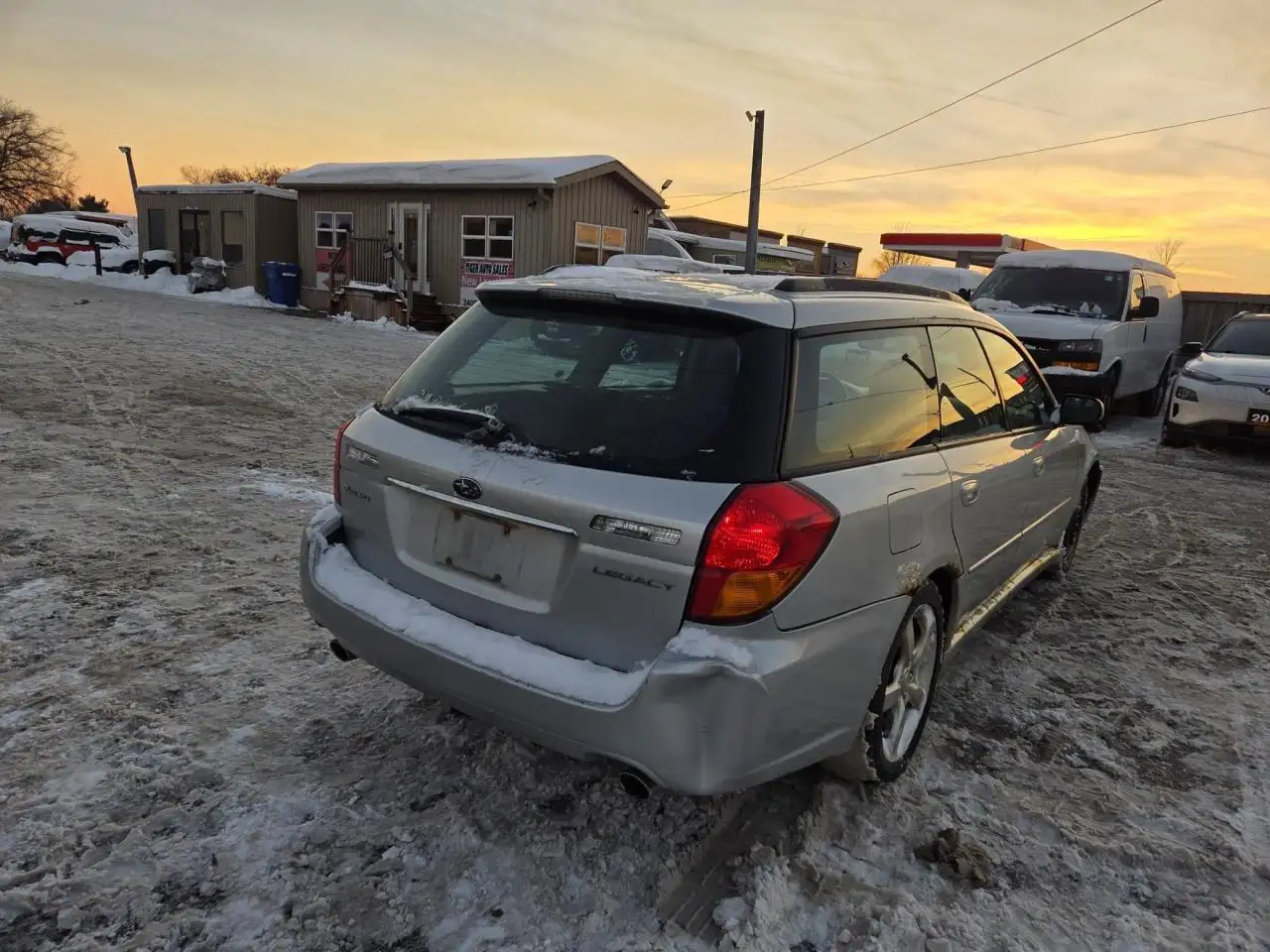 Subaru Legacy снимка Subaru Legacy