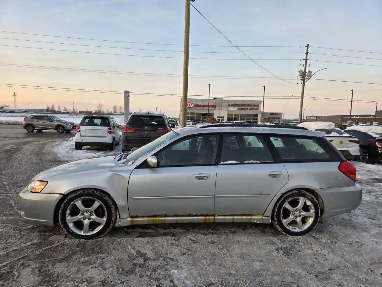 Subaru Legacy снимка Subaru Legacy