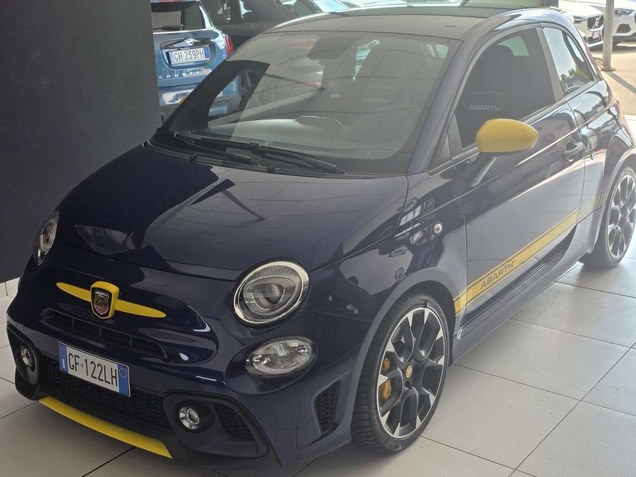 Abarth 595 595 1.4 t-jet Competizione 180cv sedili SABELT