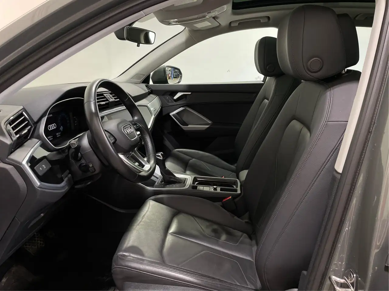 Audi Q3 fotografie Audi Q3