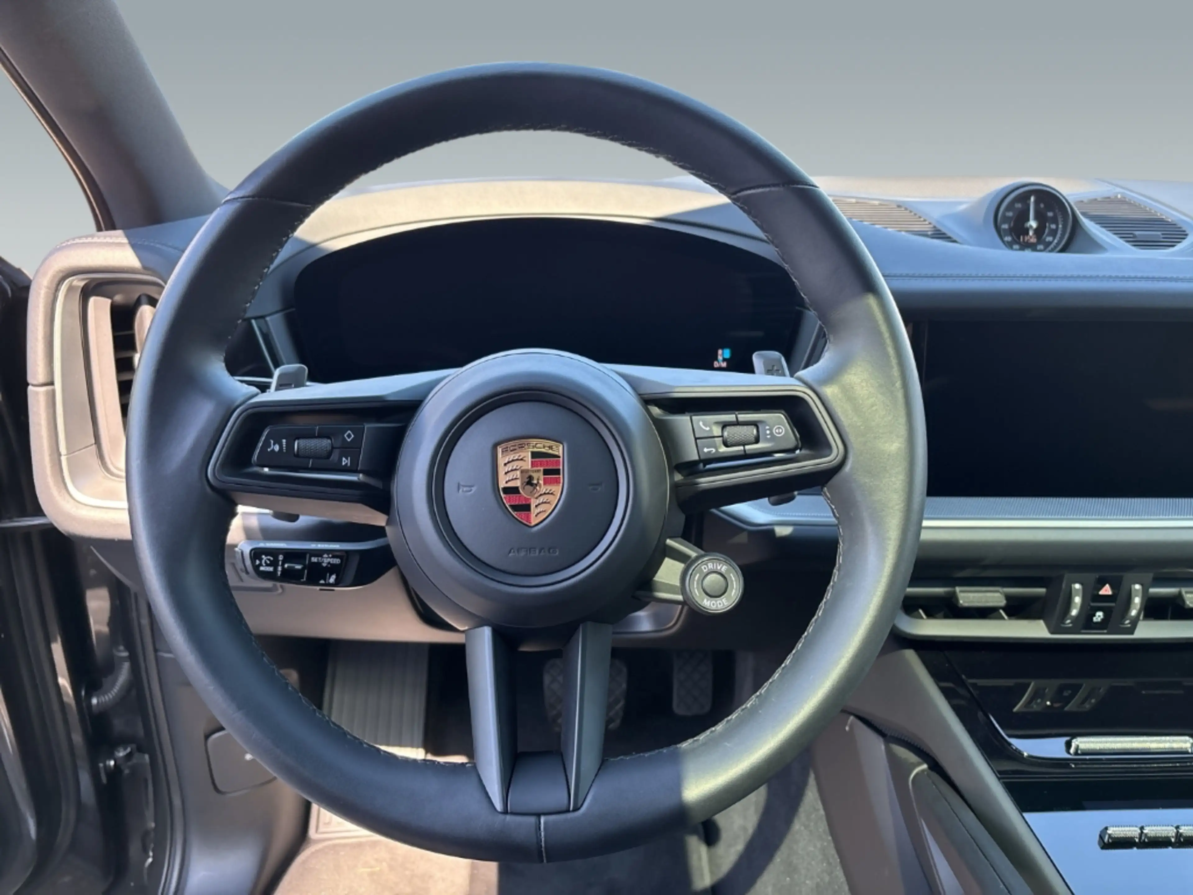 Porsche Cayenne E-Hybrid InnoDrive Head-Up BOSE 21-Zoll — photo 13