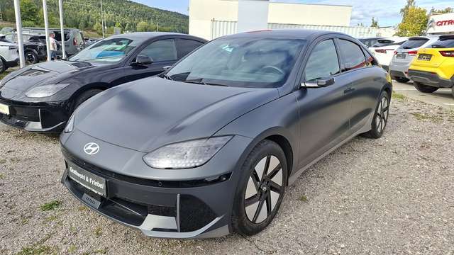 Imagine Hyundai IONIQ 6 77,4kWh 2WD Uniq+Digi.ASP+Matt-Lack