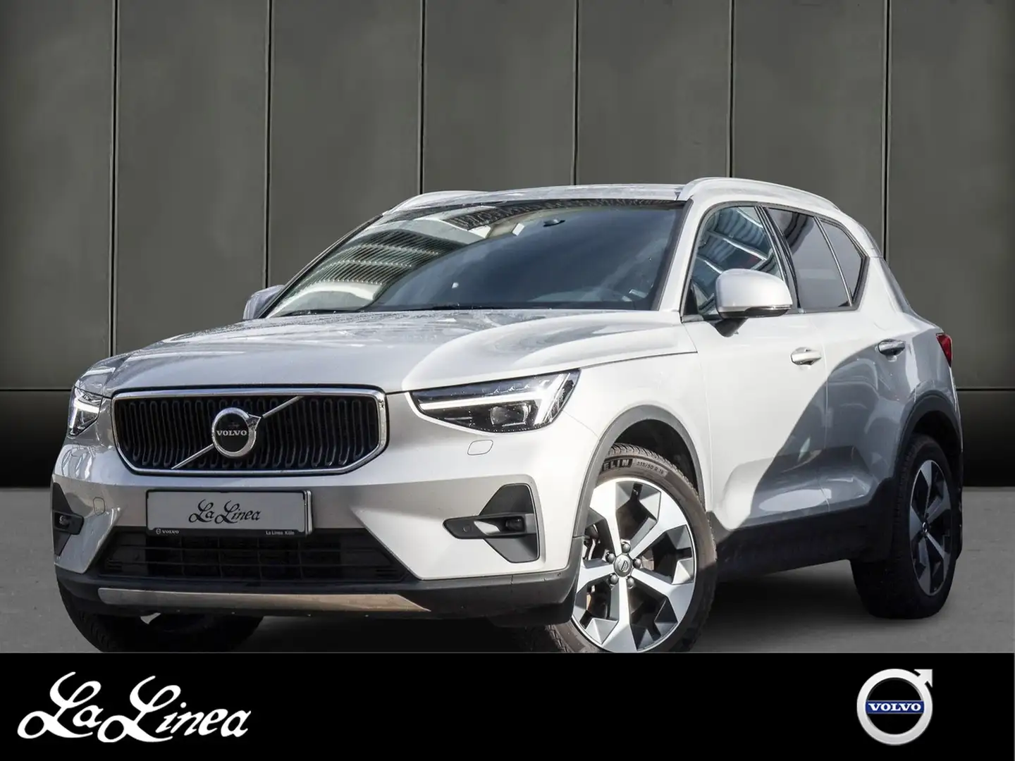 Volvo XC40 B3 (B) Core #AHK/Sitzh./PDC/RFK/Automatik/Navi Argent - 1