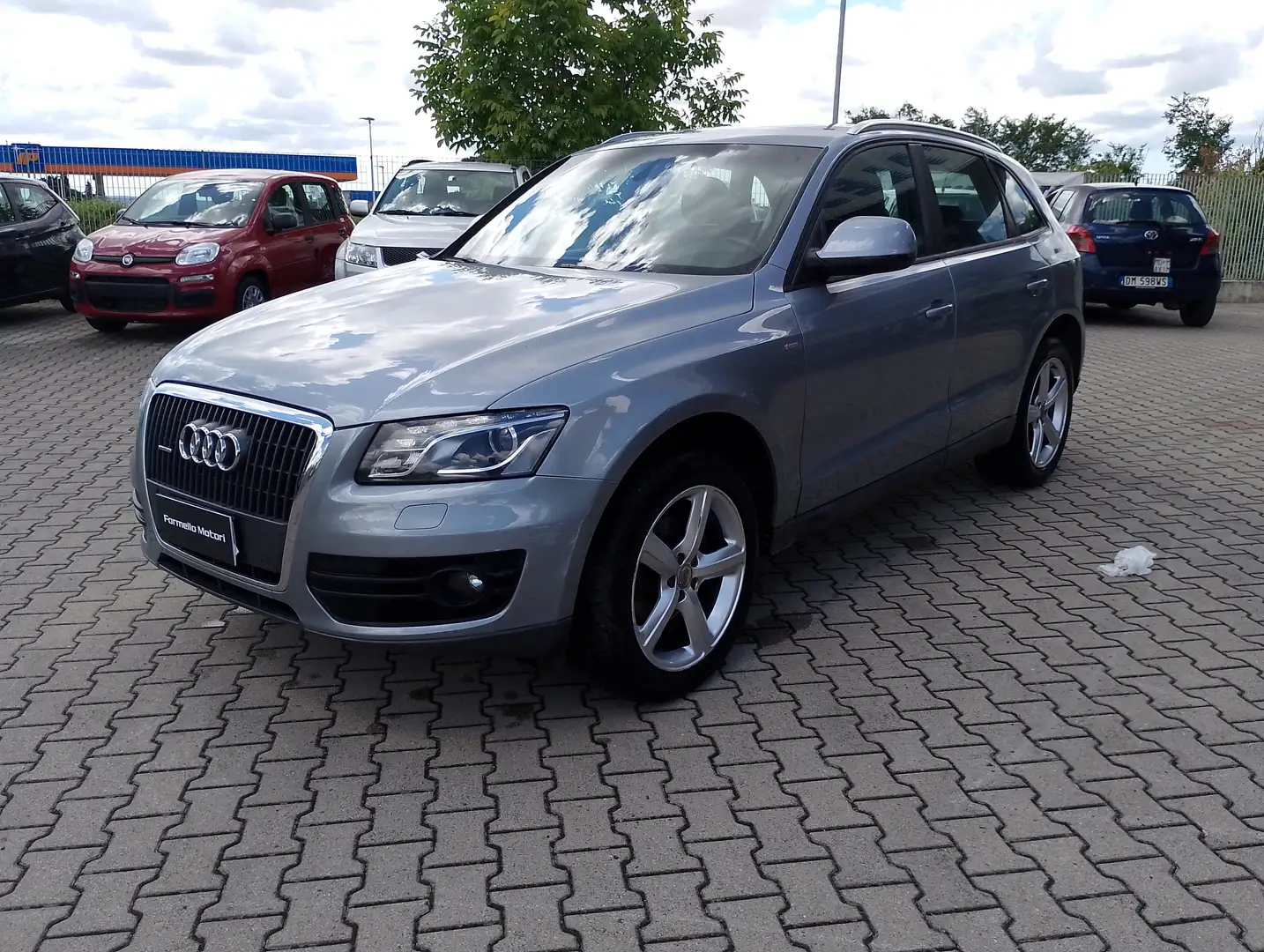 Audi Q5 Q5 2.0 tdi quattro 143cv E5 Grau - 1