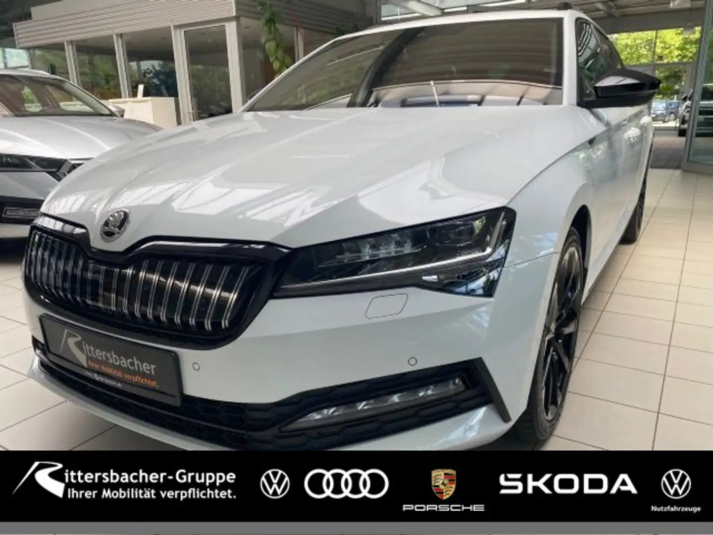 Skoda Superb Combi Sportline iV 1.4 TSI DSG AHK Navi Weiß - 1