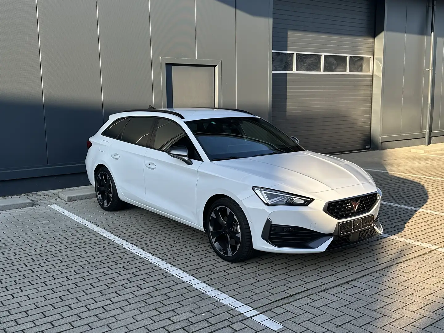 CUPRA Leon Sportstourer 1.4 e-Hybrid DSG *1. Hd.* *ACC* - 2