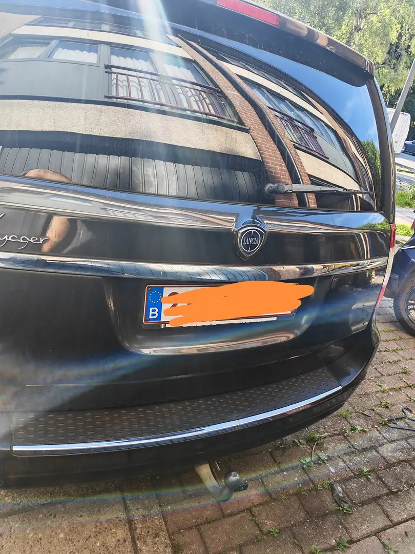 Lancia Voyager 2.8 CRD16v Gold - 2