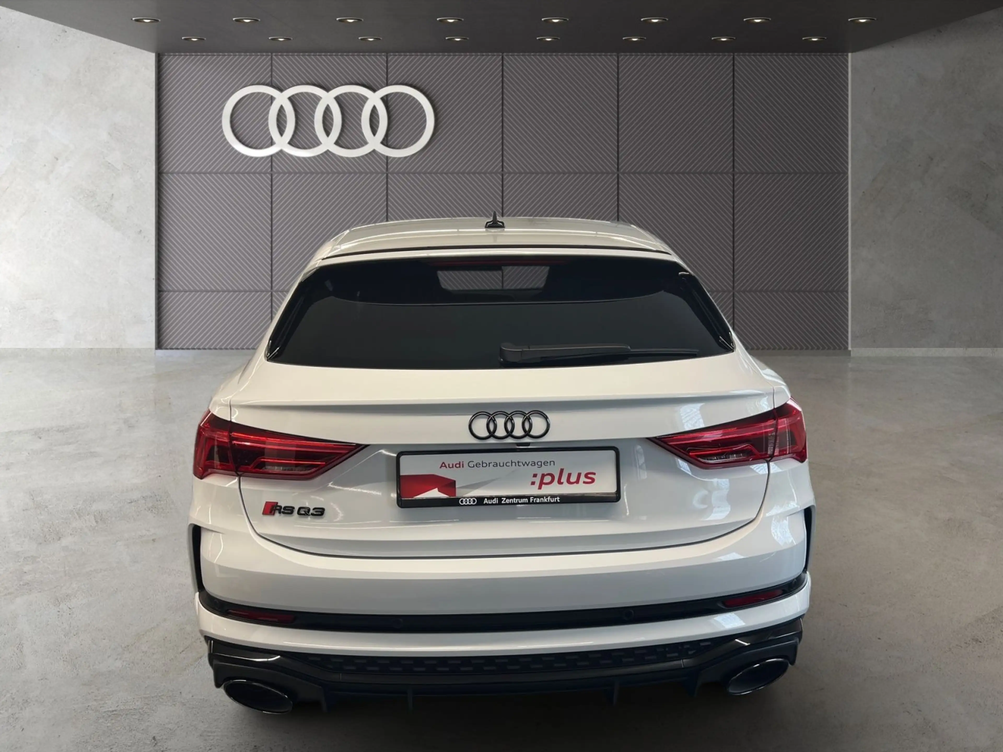 Audi RS Q3 quattro S tronic Matrix-LED Navi — photo 5