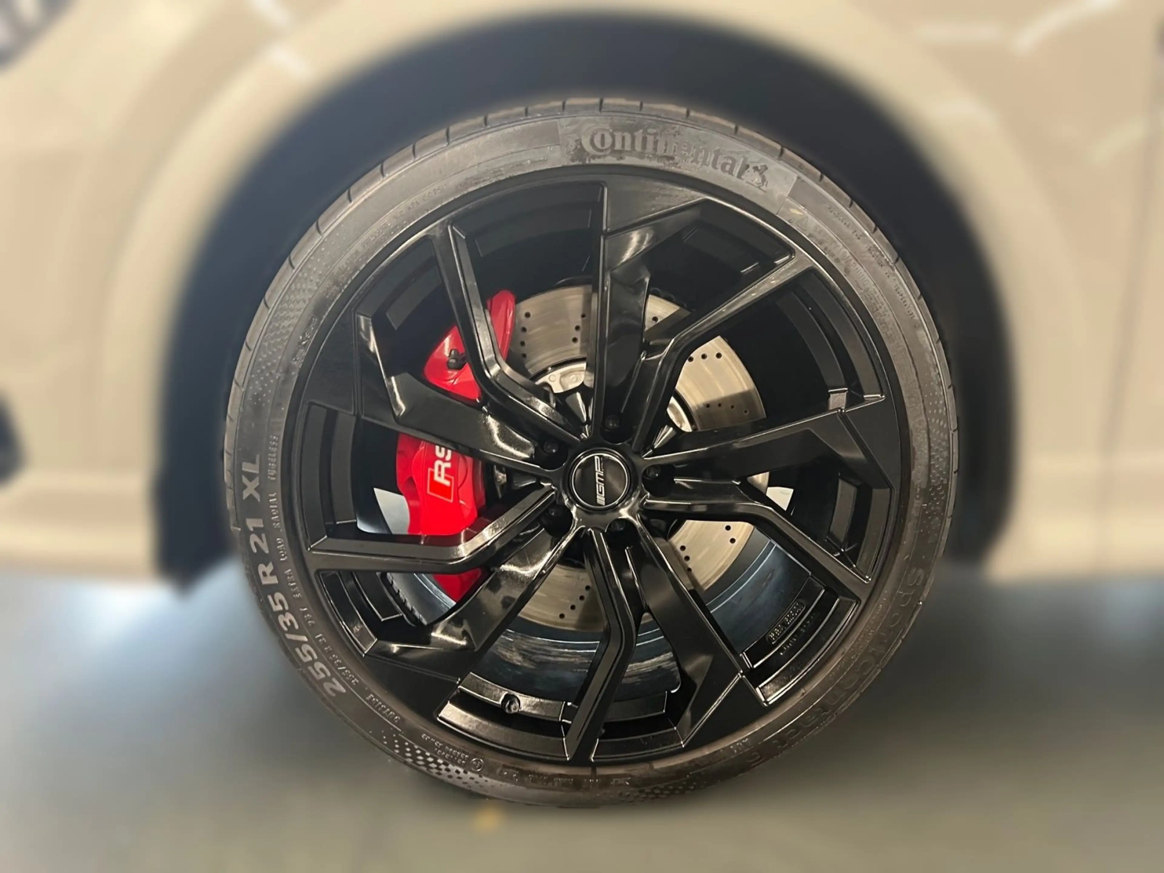 Audi RS Q3 quattro S tronic Matrix-LED Navi — photo 3