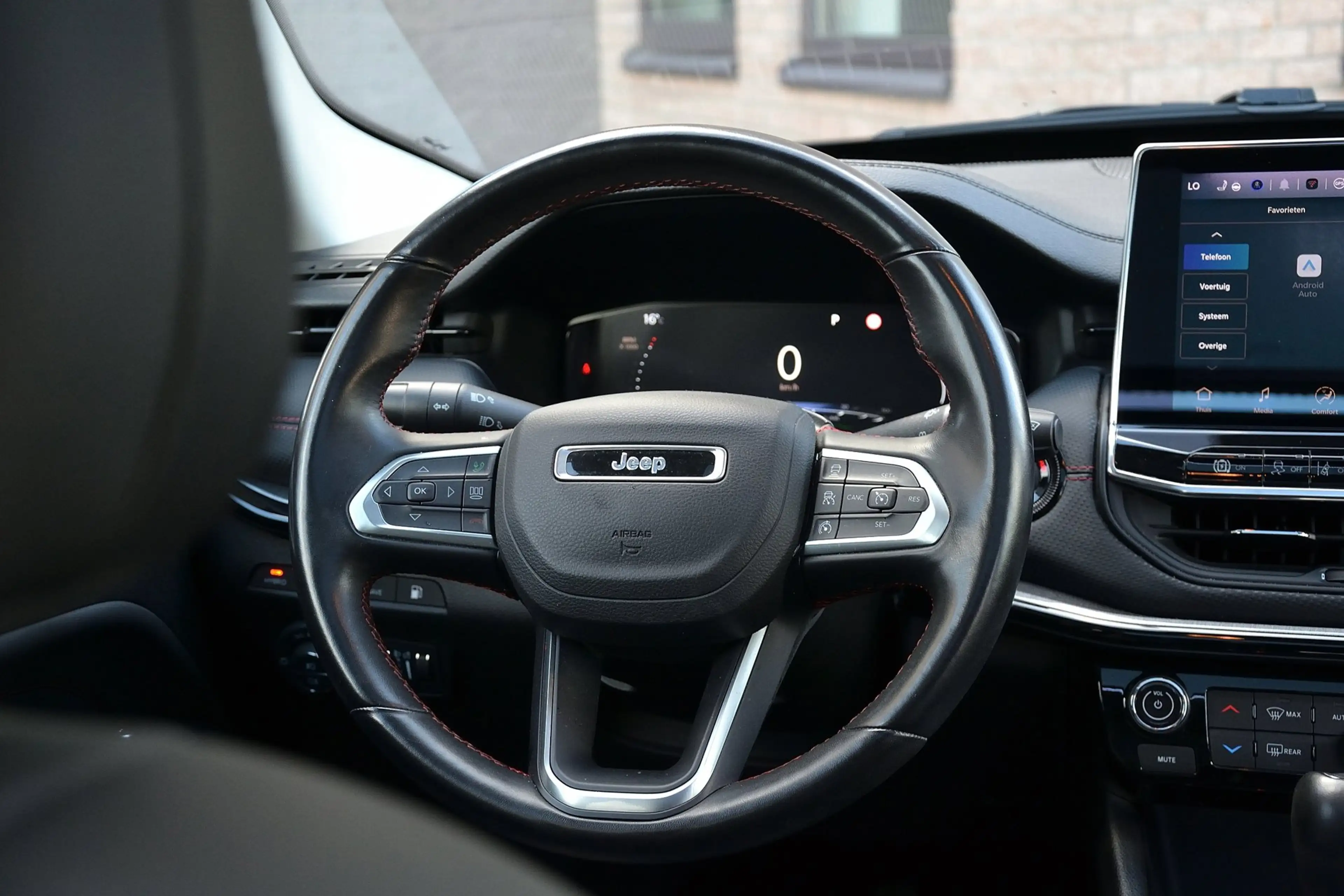 Jeep Compass 4xe 240 Plug-in Hybrid Electric Trailhawk | Panora — photo 10