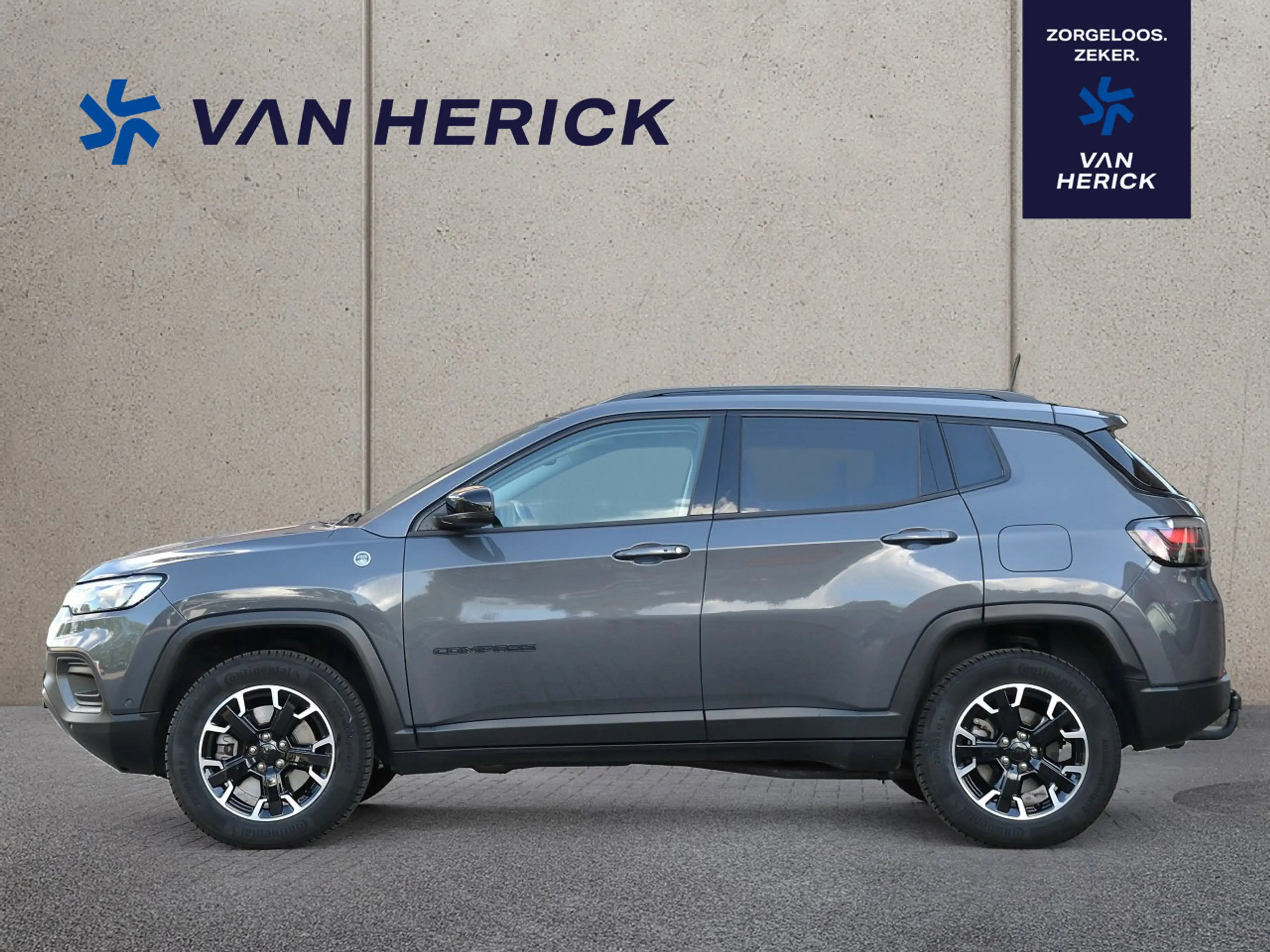 Jeep Compass 4xe 240 Plug-in Hybrid Electric Trailhawk | Panora — photo 2