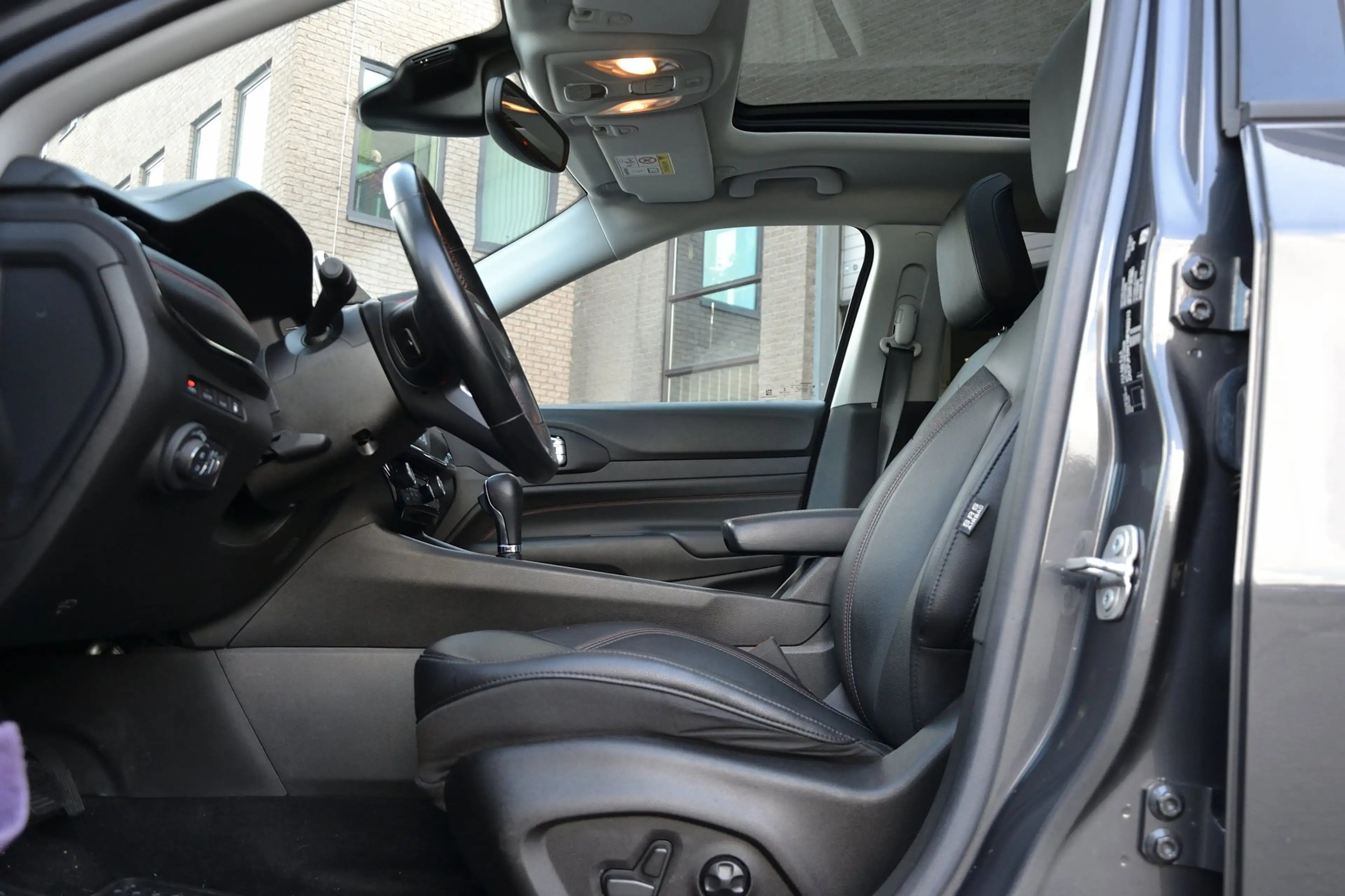 Jeep Compass 4xe 240 Plug-in Hybrid Electric Trailhawk | Panora — photo 6