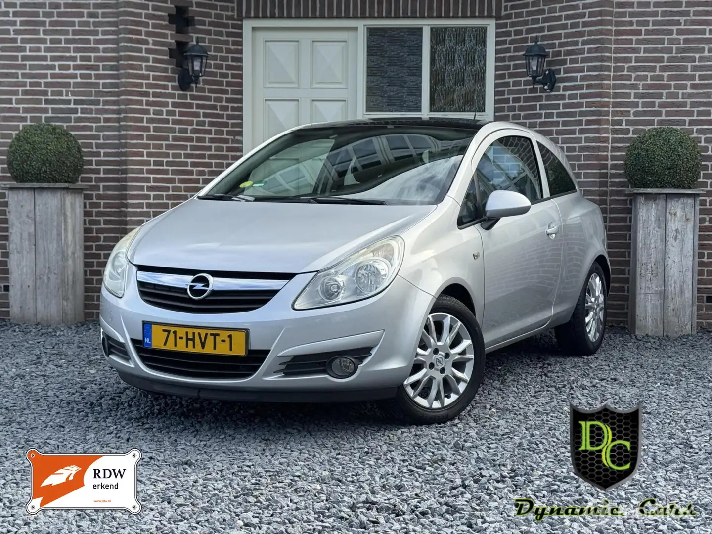 Opel Corsa 1.4-16V Business *panodak *cruise *airco *NAP Grijs - 1