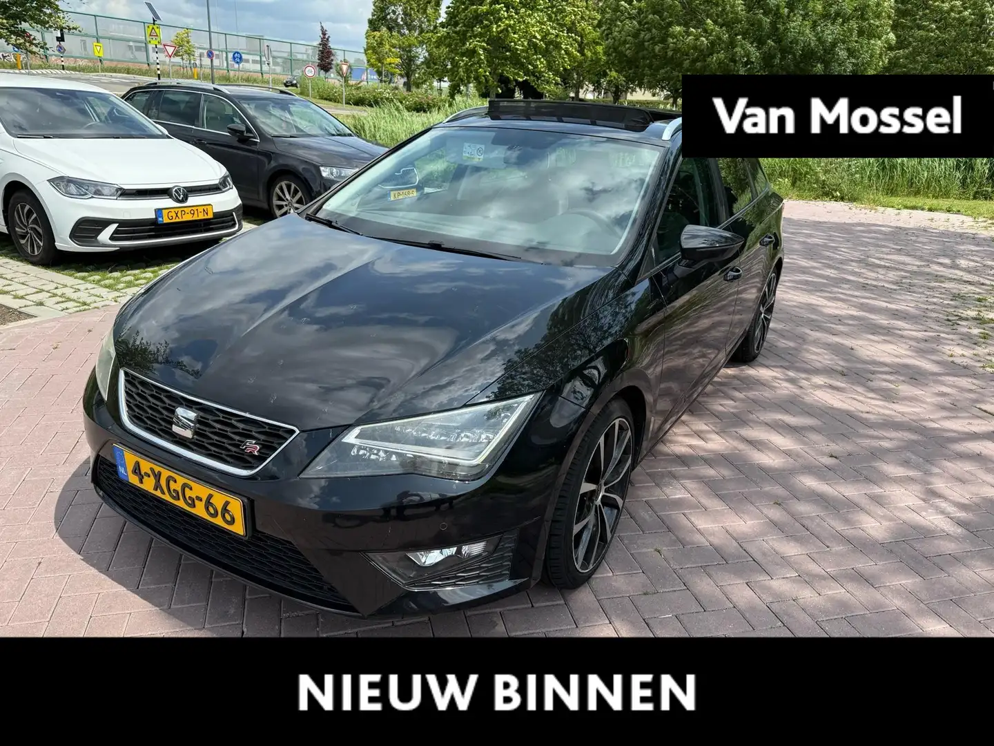 SEAT Leon ST 1.4 TSI ACT FR Dynamic 150 PK Zwart - 1