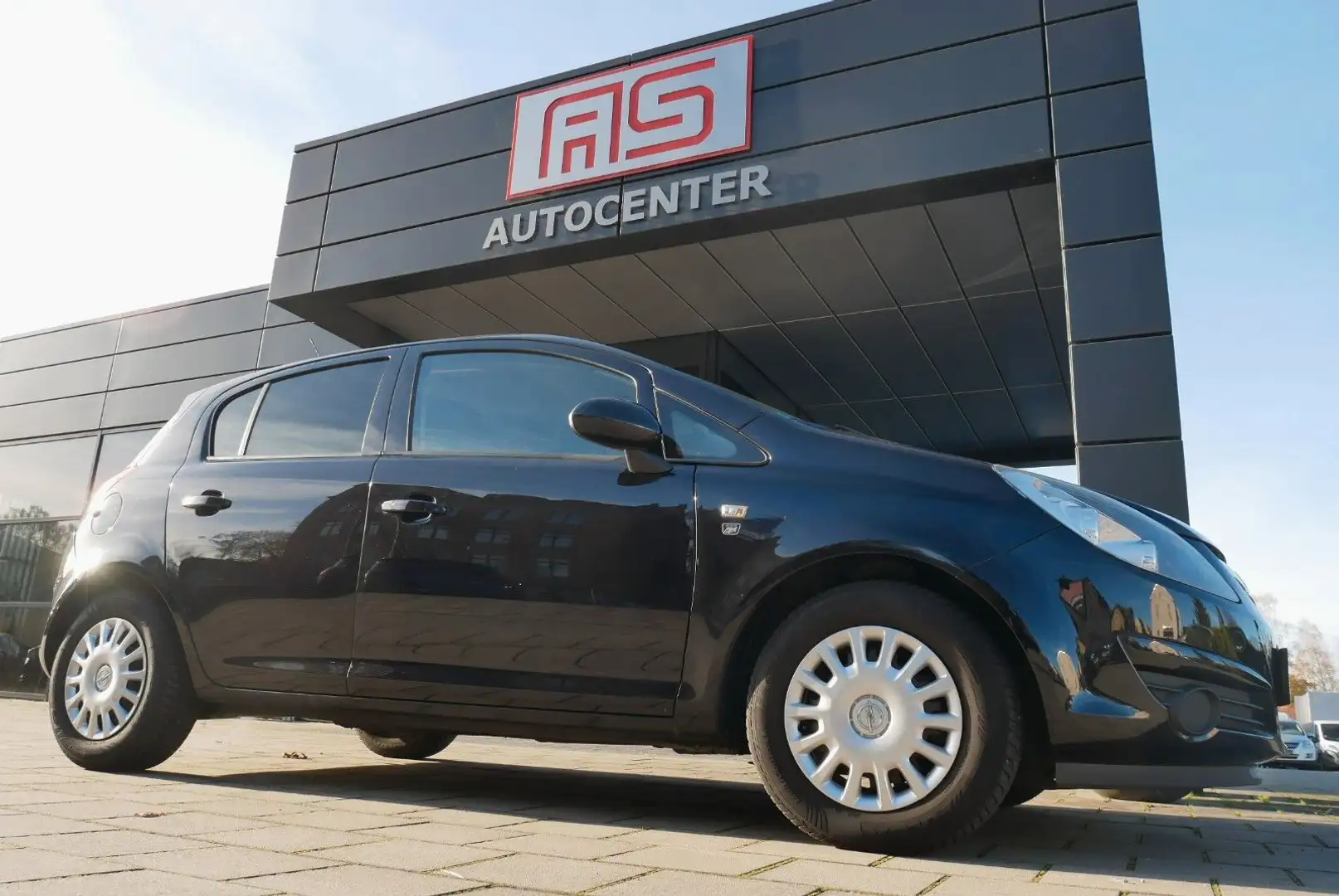 Opel Corsa D Edition Allwetter Klima Tempomat Schwarz - 1