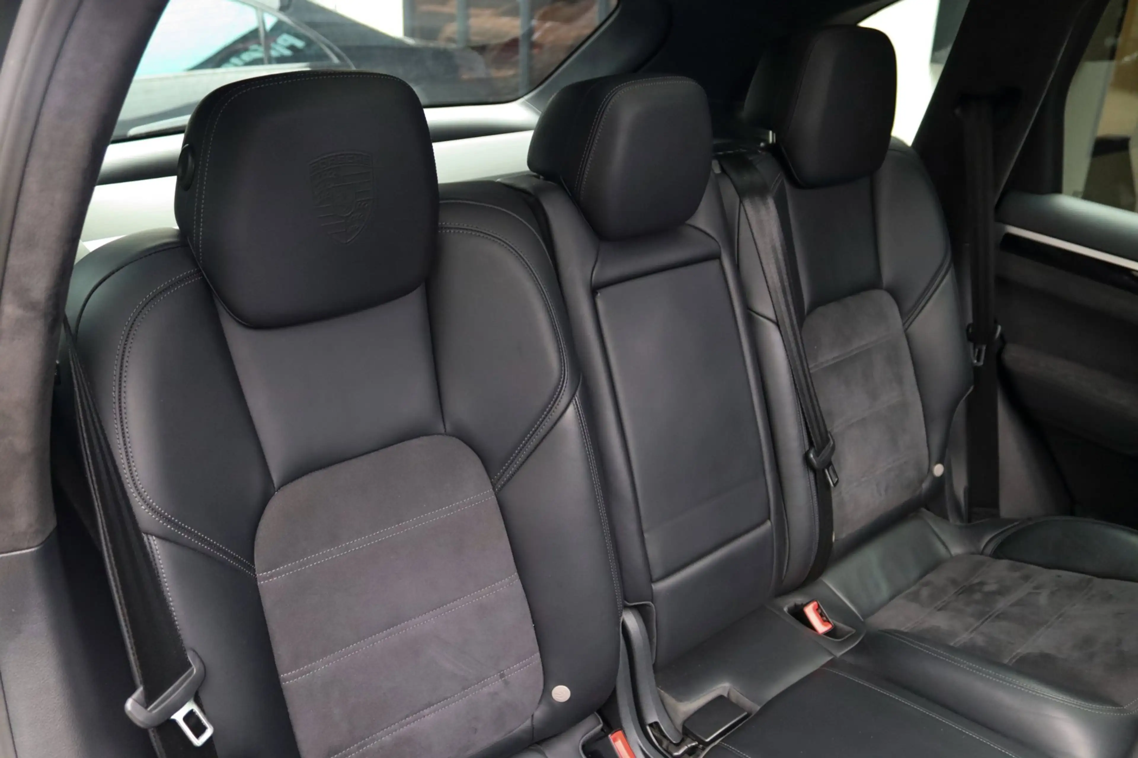 Porsche Cayenne 4.8 GTS SPORT CHRONO PANO BOSE ALCANTARA — photo 24