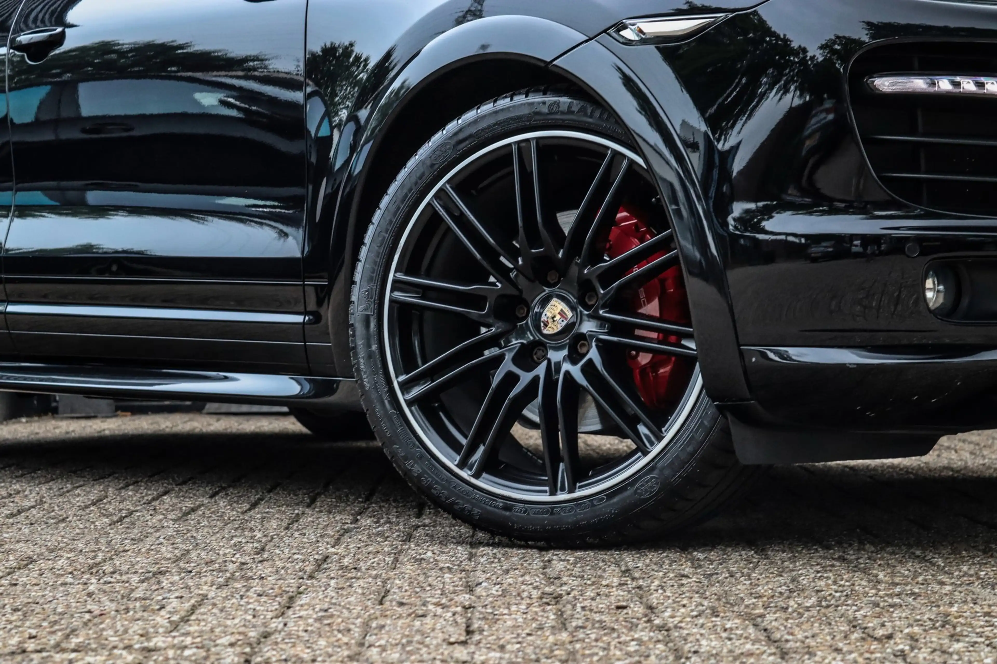 Porsche Cayenne 4.8 GTS SPORT CHRONO PANO BOSE ALCANTARA — photo 5
