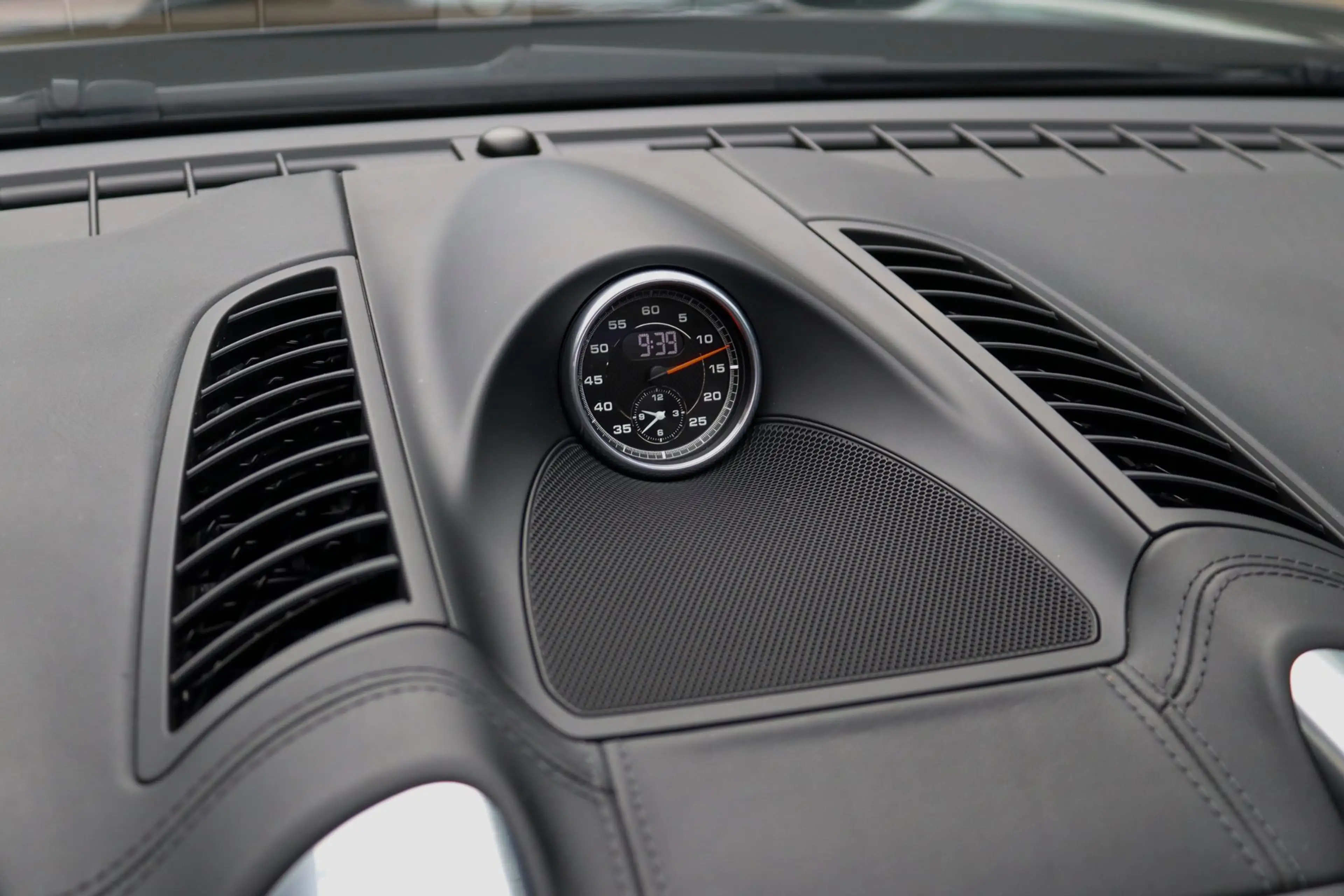 Porsche Cayenne 4.8 GTS SPORT CHRONO PANO BOSE ALCANTARA — photo 2