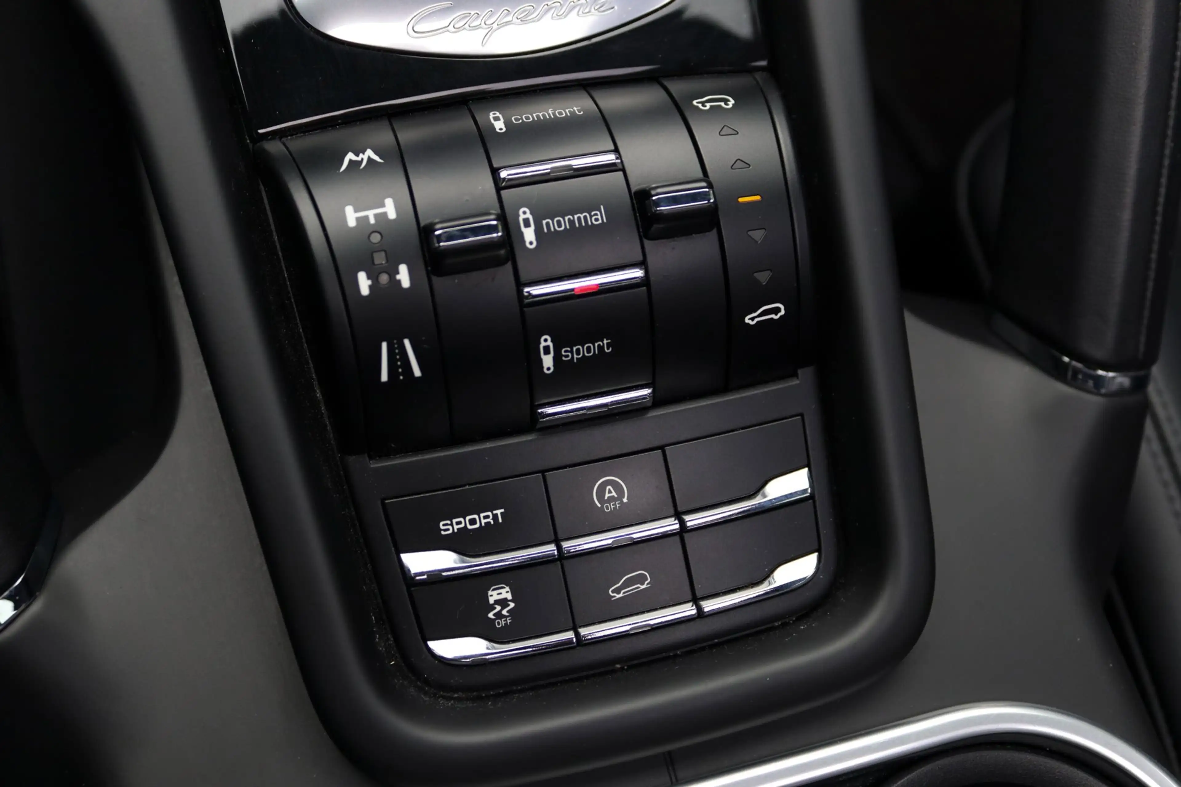 Porsche Cayenne 4.8 GTS SPORT CHRONO PANO BOSE ALCANTARA — photo 34