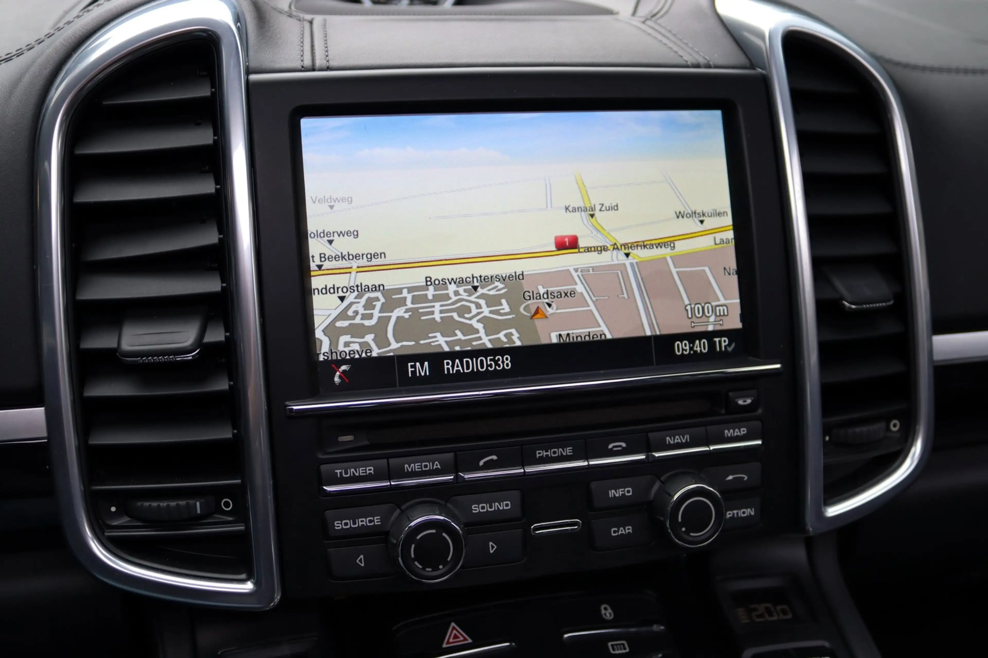 Porsche Cayenne 4.8 GTS SPORT CHRONO PANO BOSE ALCANTARA — photo 36