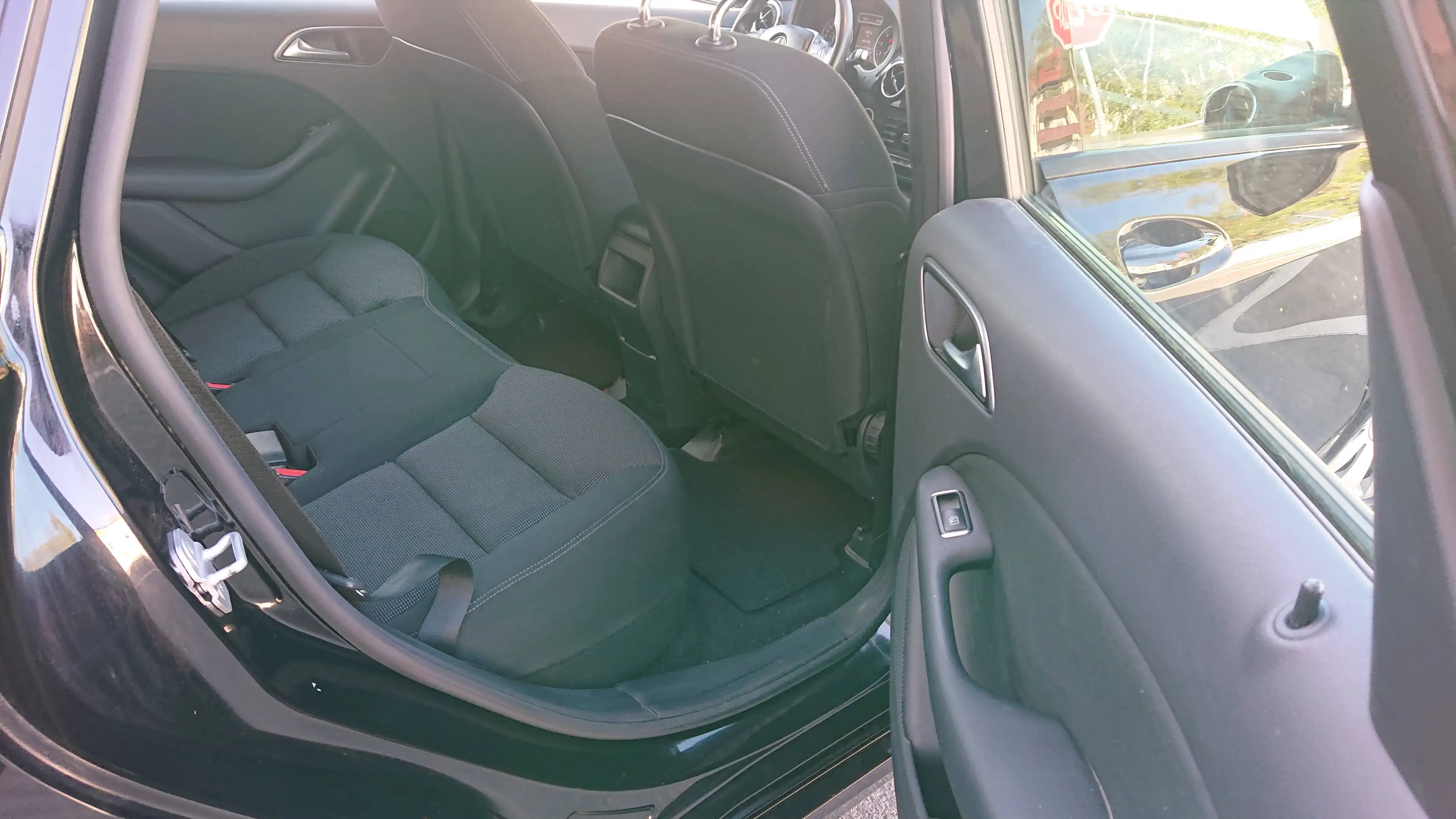 Mercedes-Benz B 200 NGD B -Klasse +Aut+Navi+SHZ+PDC+AHK+Temp — photo 11