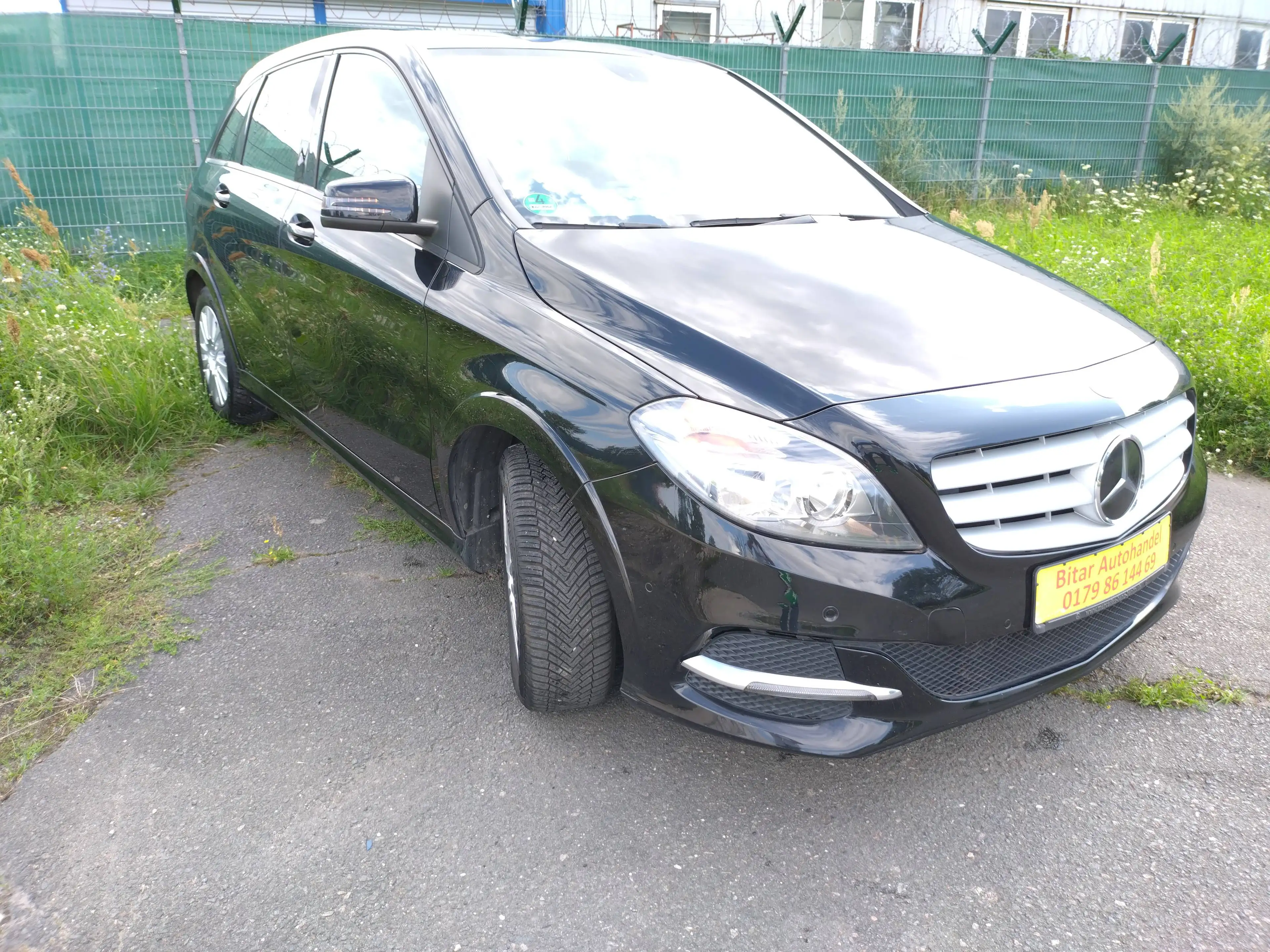 Mercedes-Benz B 200 NGD B -Klasse +Aut+Navi+SHZ+PDC+AHK+Temp — photo 5