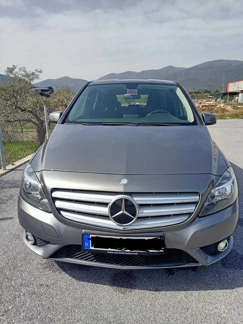 Mercedes-Benz B 160 CDI Auriu - 1