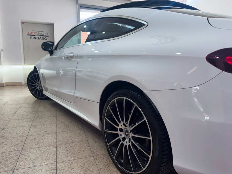Mercedes-Benz C 400 C Coupe C 400 4Matic — photo 11