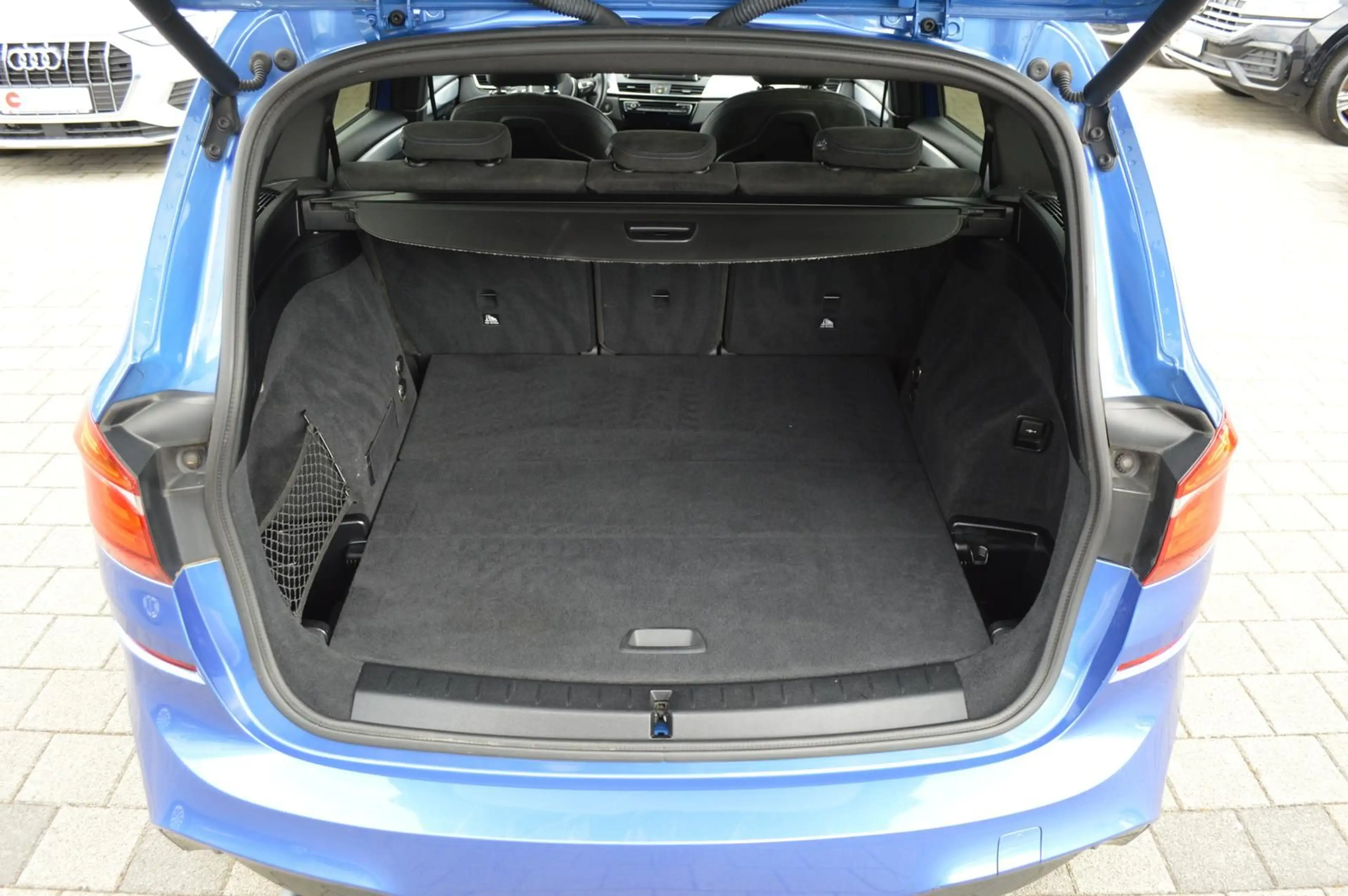 BMW 218 i M Sport*Kamera*Navi*LED*Klimaaut.*SHZ* — photo 10