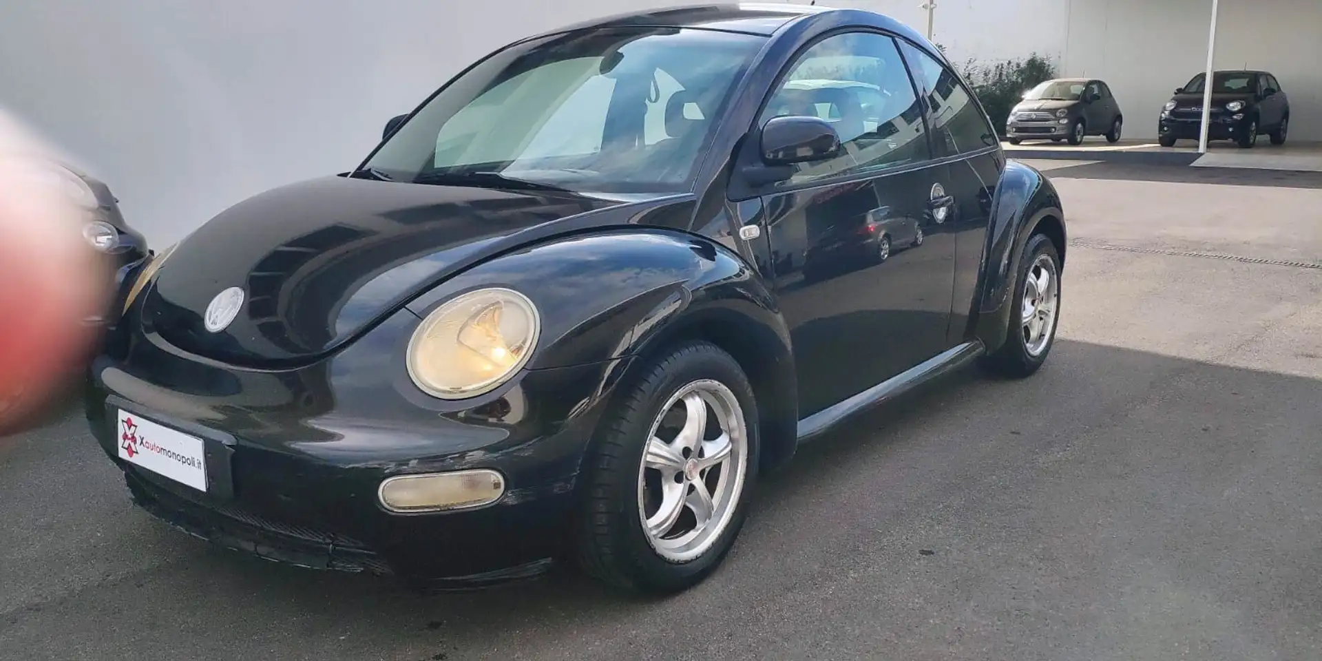 Volkswagen New Beetle Black - 2