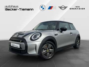 Navi/CarPlay/Tempomat/PDC/Wärmepumpe