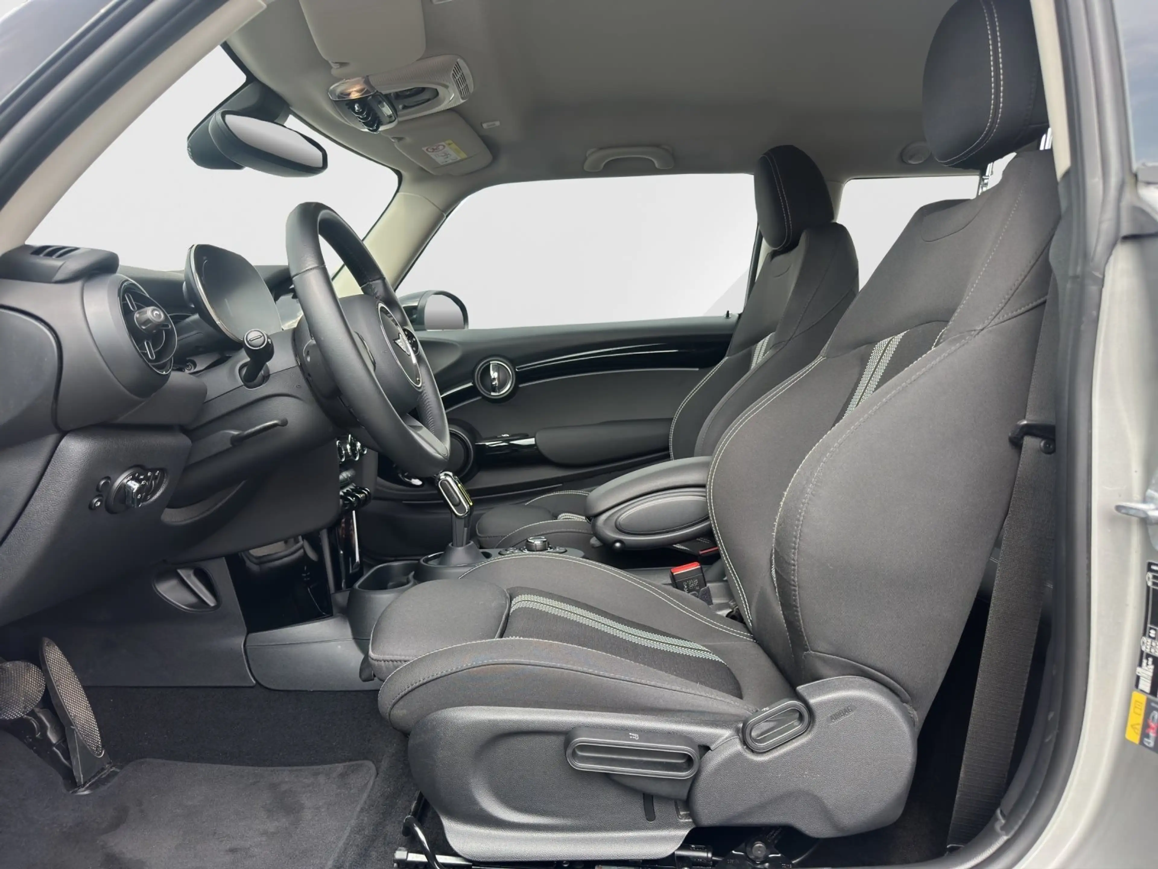 MINI Cooper SE Navi/CarPlay/Tempomat/PDC/Wärmepumpe — photo 10