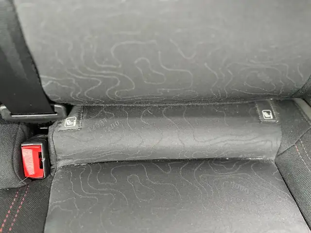 Jeep Renegade view 8