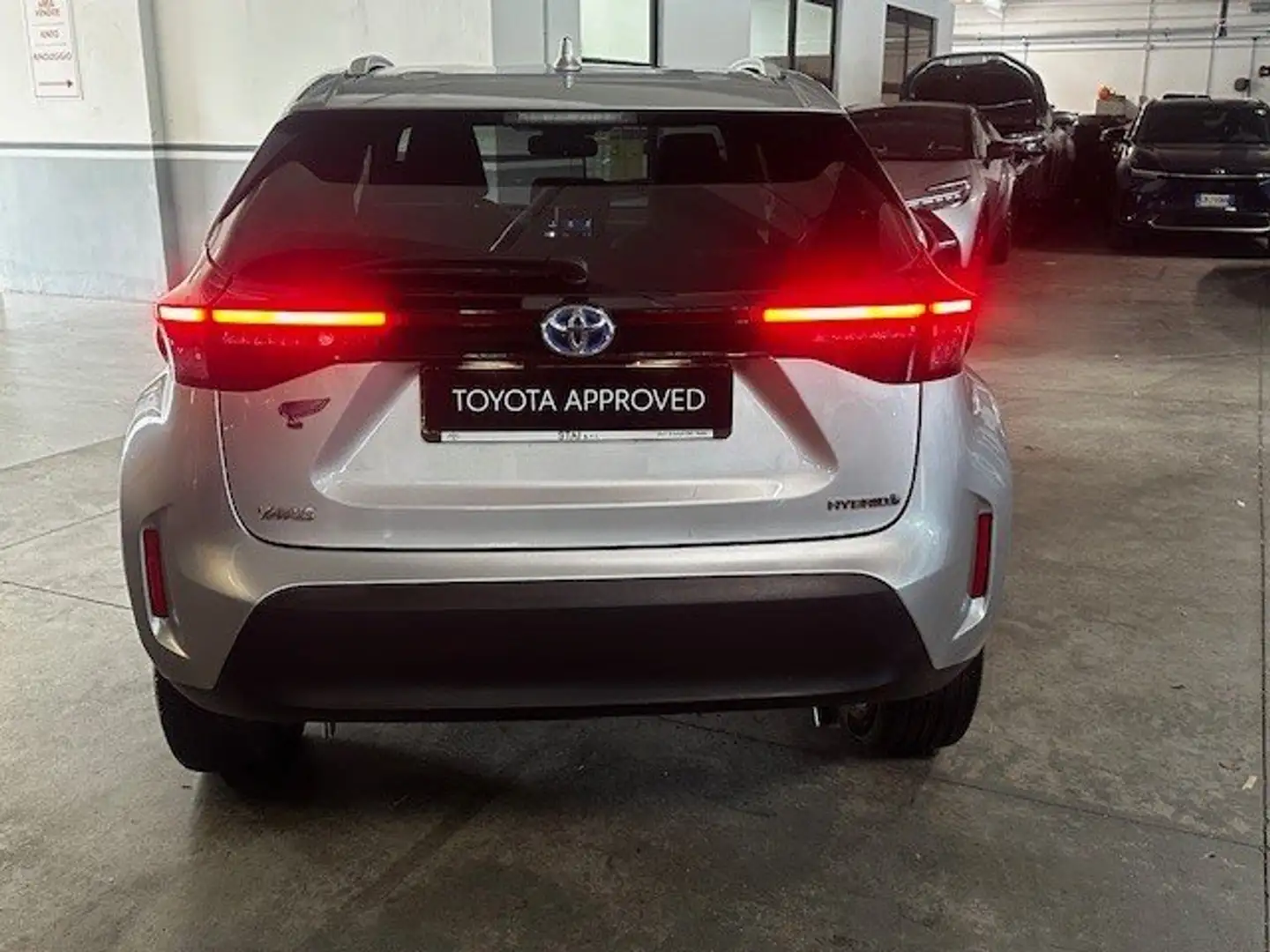 Toyota Yaris Yaris Cross Cross 1.5h Trend fwd 116cv e-cvt Nero - 2