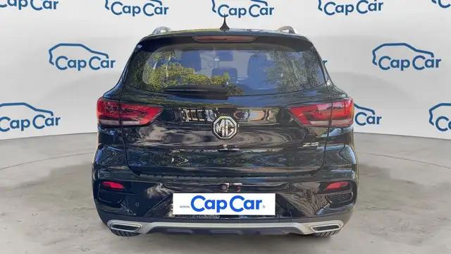 MG ZS view 3